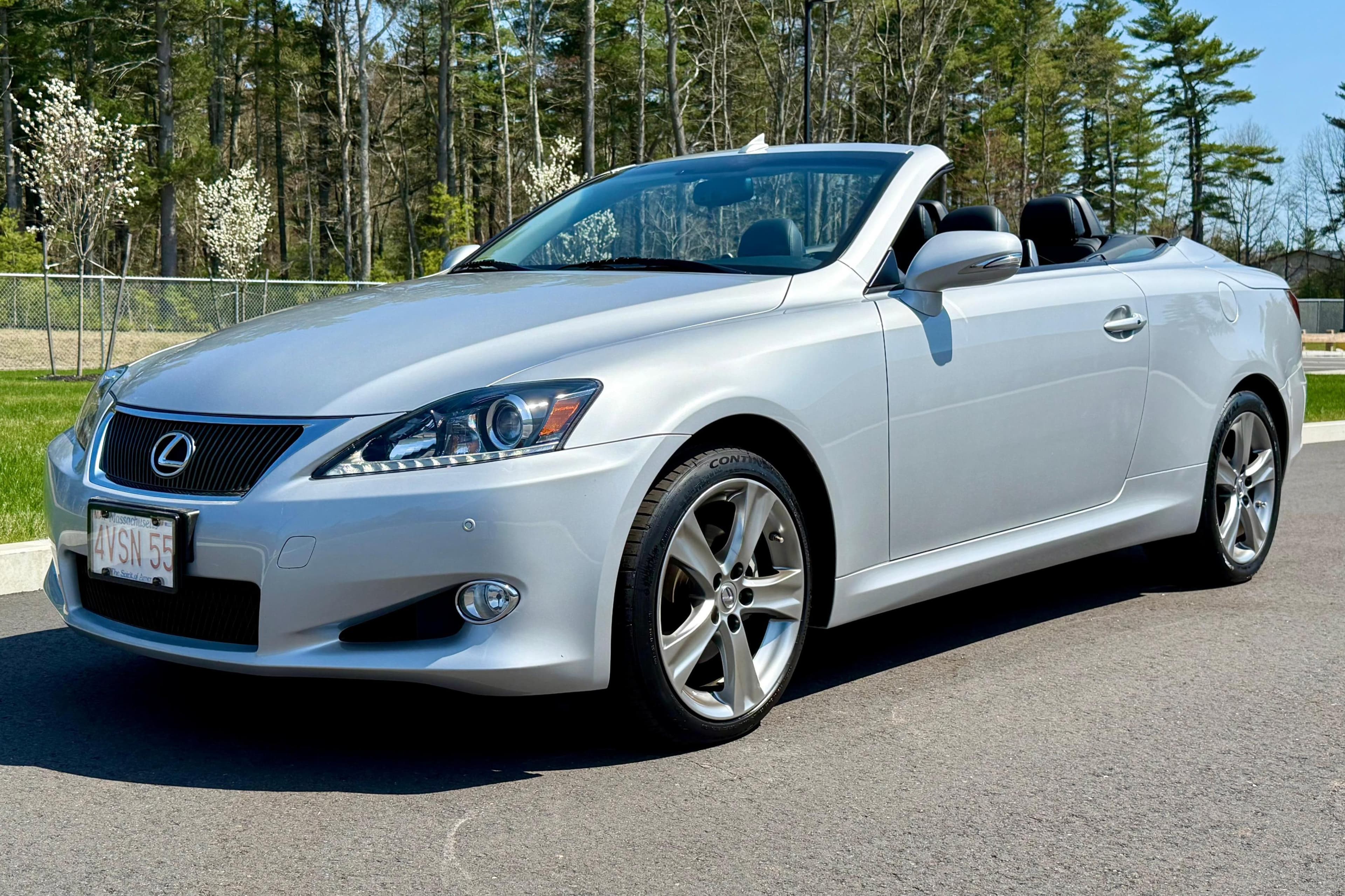 2012 Lexus IS sold for $21,900