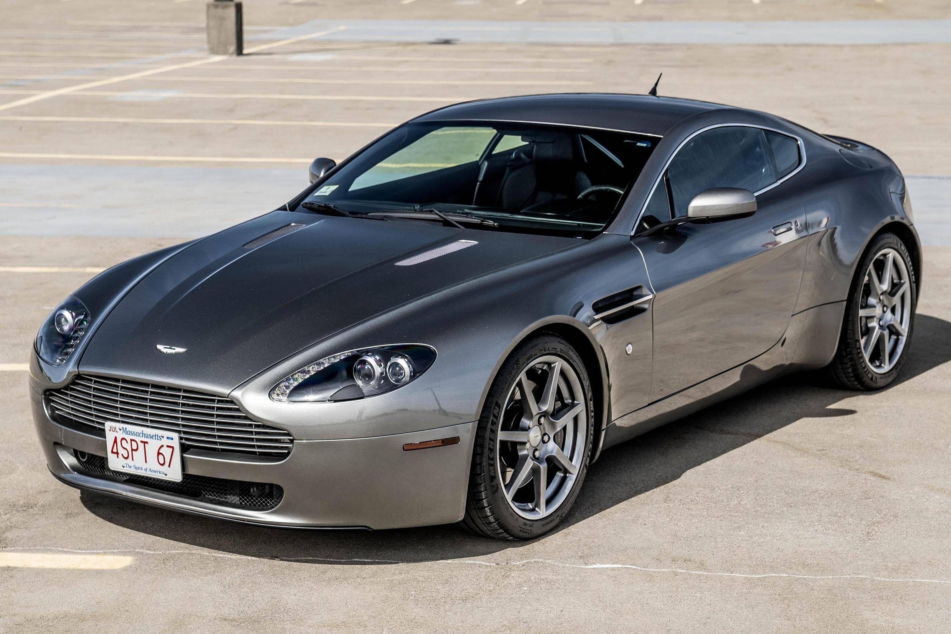 2007 Aston Martin Vantage sold for $43,500