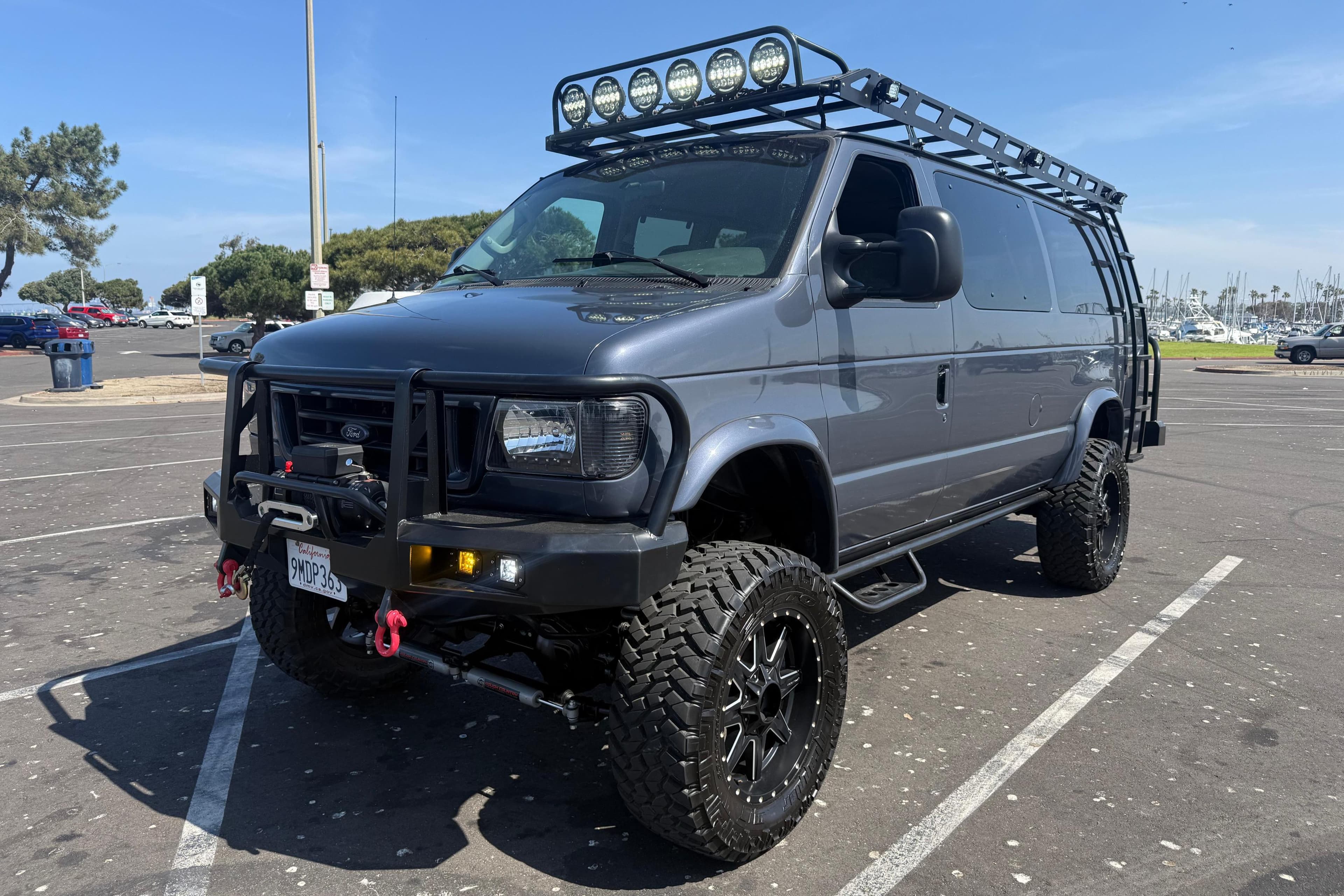 2004 Ford E-Series sold for $20,000