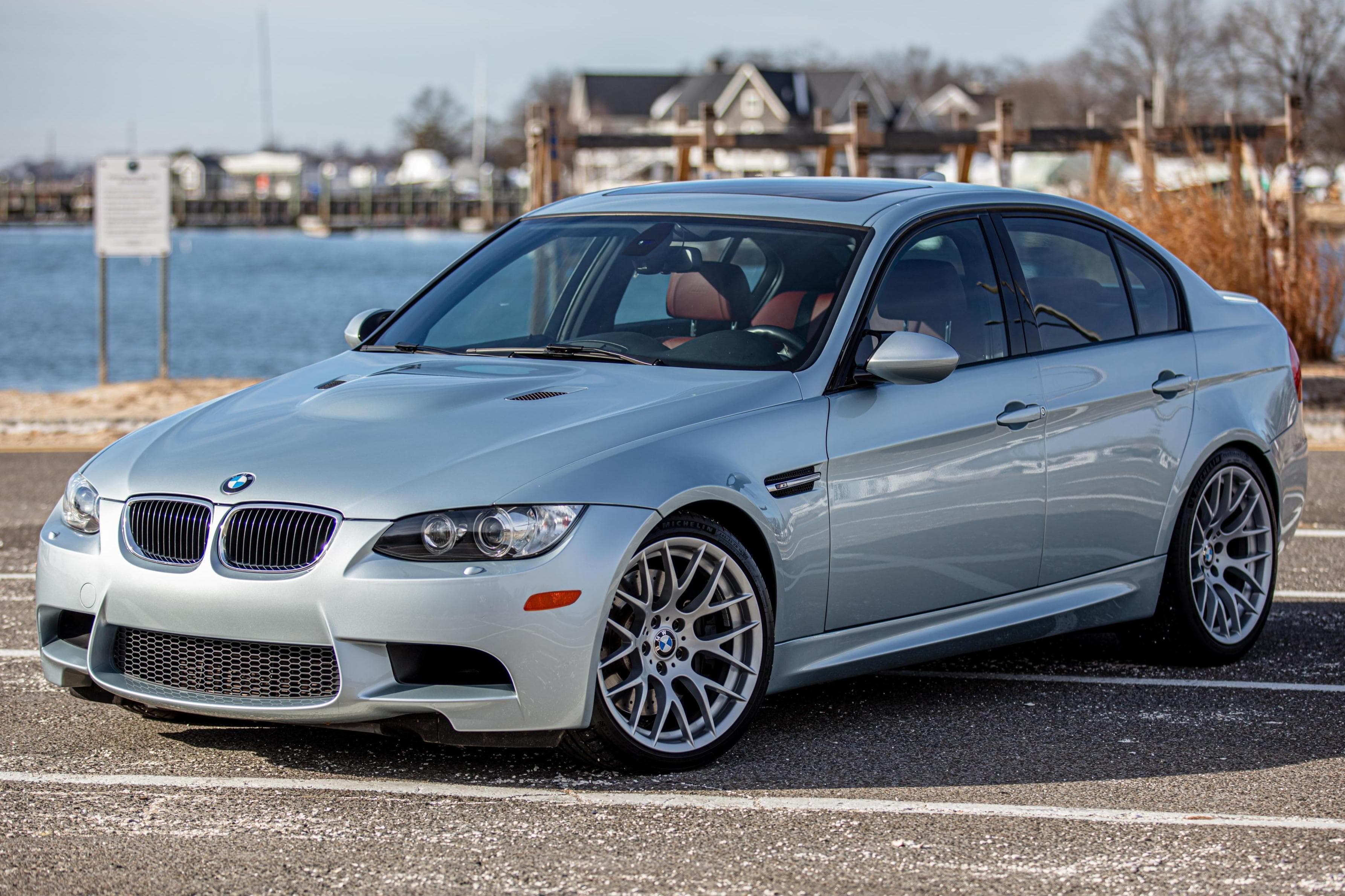 2011 BMW E9X M3 sold for $35,000