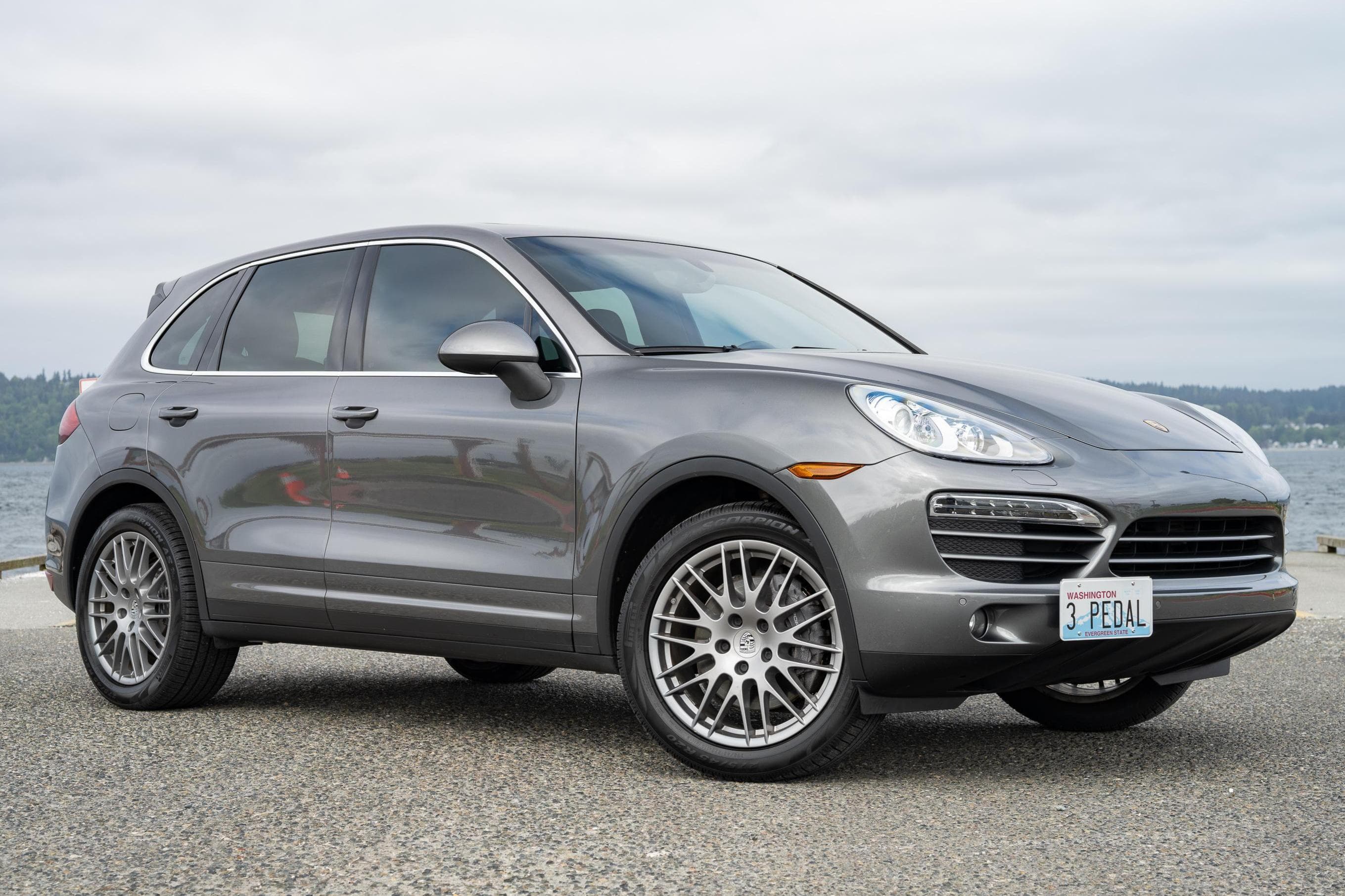 2012 Porsche Cayenne sold for $25,900