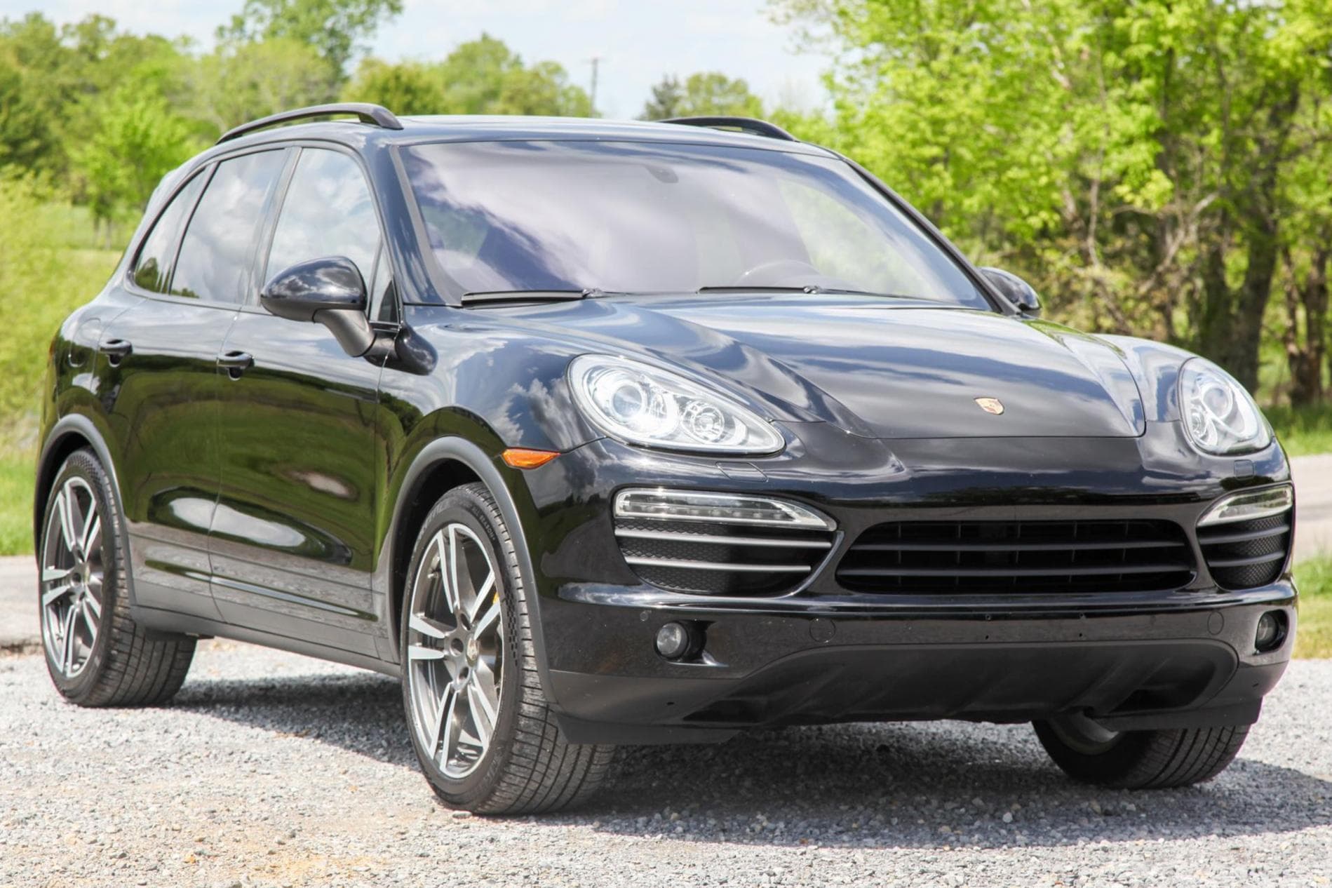 2012 Porsche Cayenne sold for $16,850