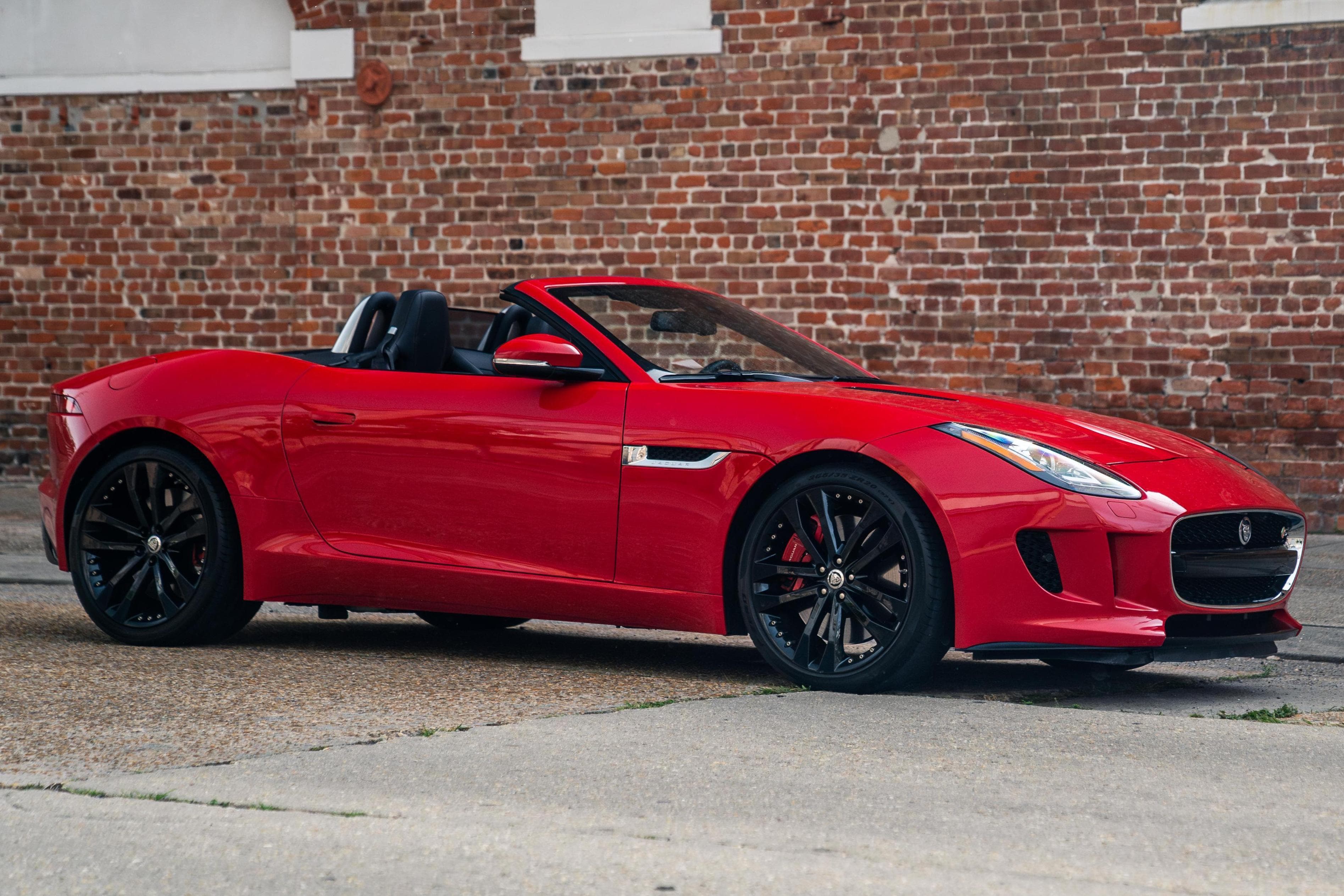 2014 Jaguar F-Type sold for $33,500