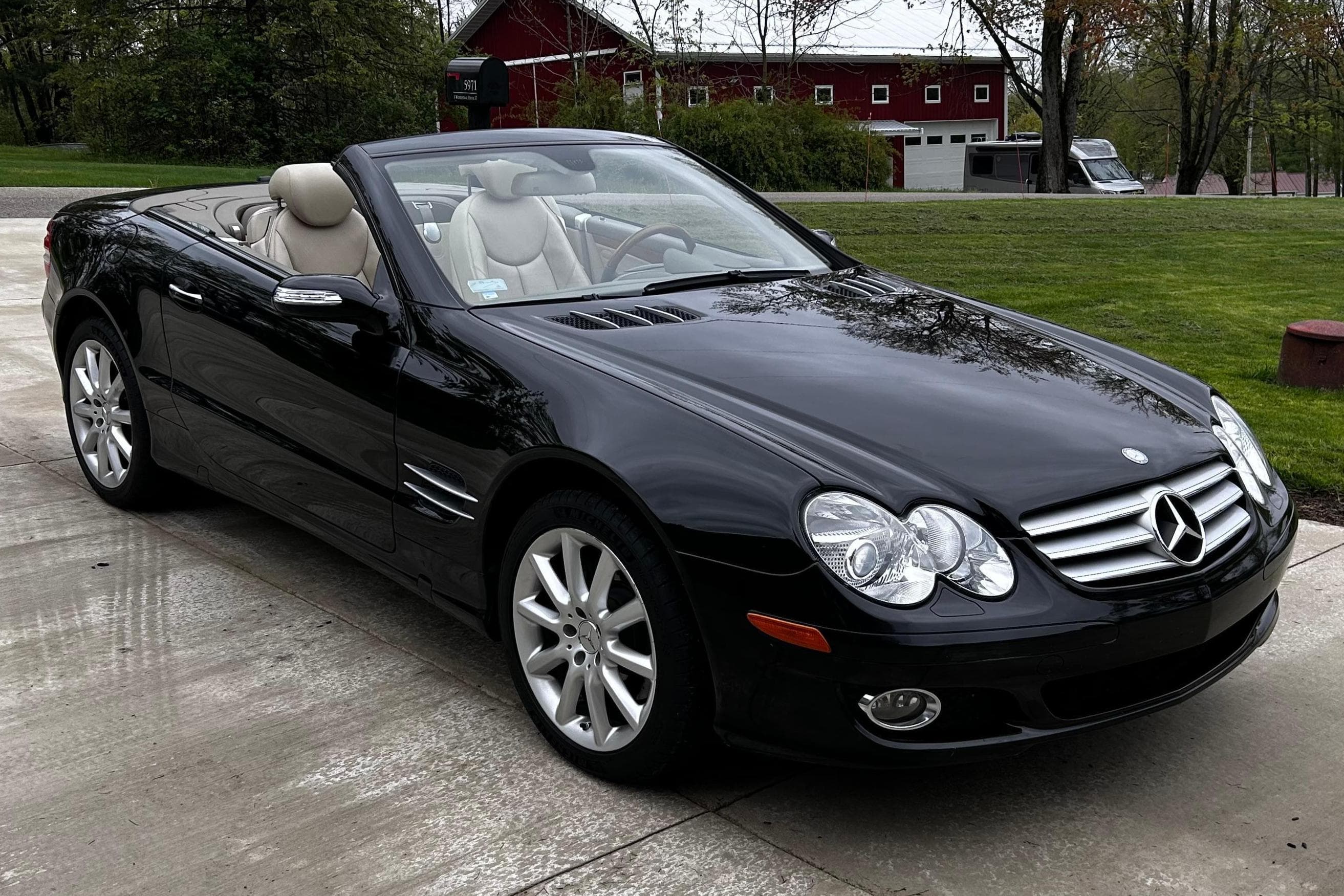 2007 Mercedes-Benz R230 SL sold for $12,250