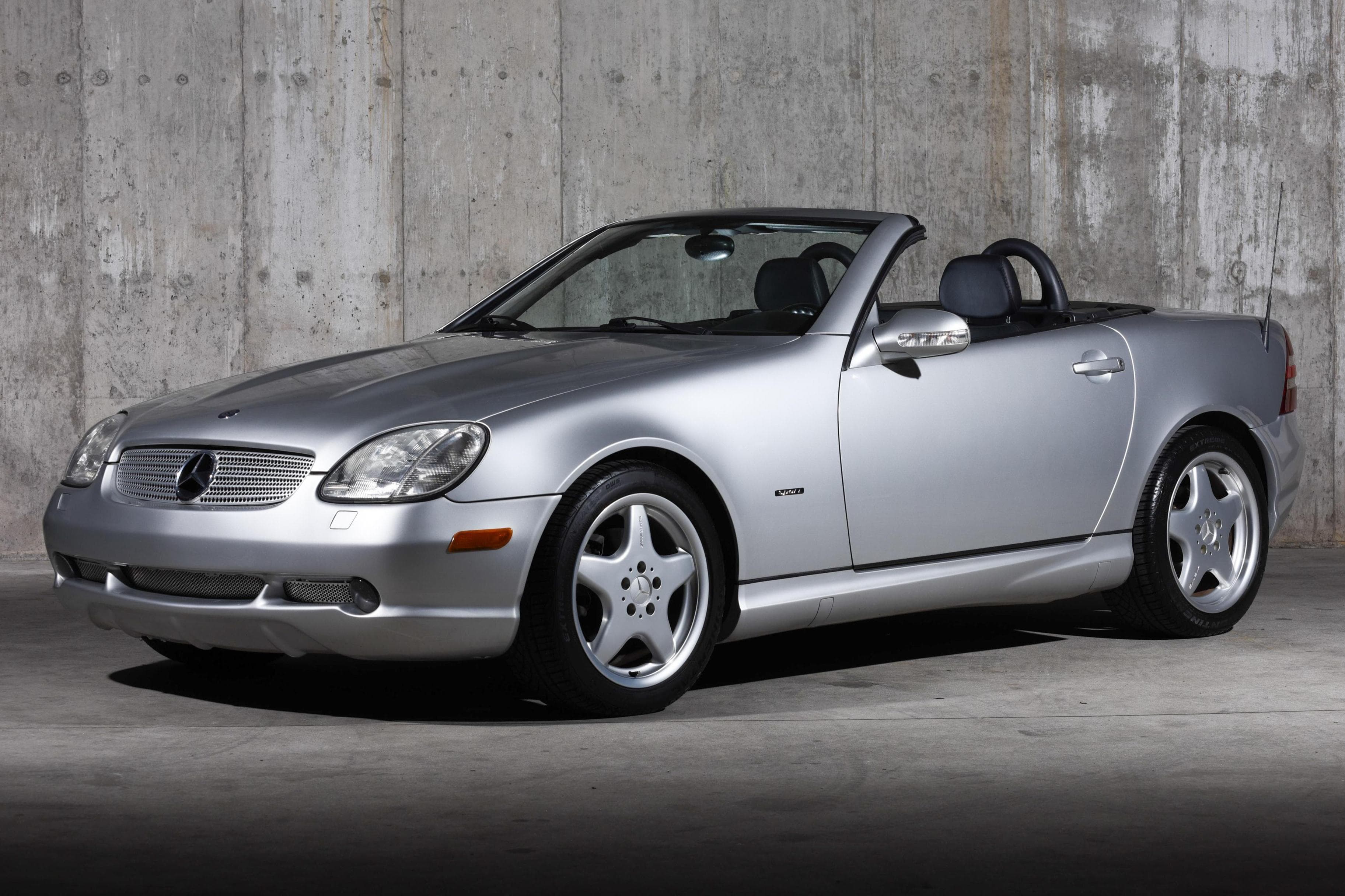 2001 Mercedes-Benz SLK-Class sold for $9,500