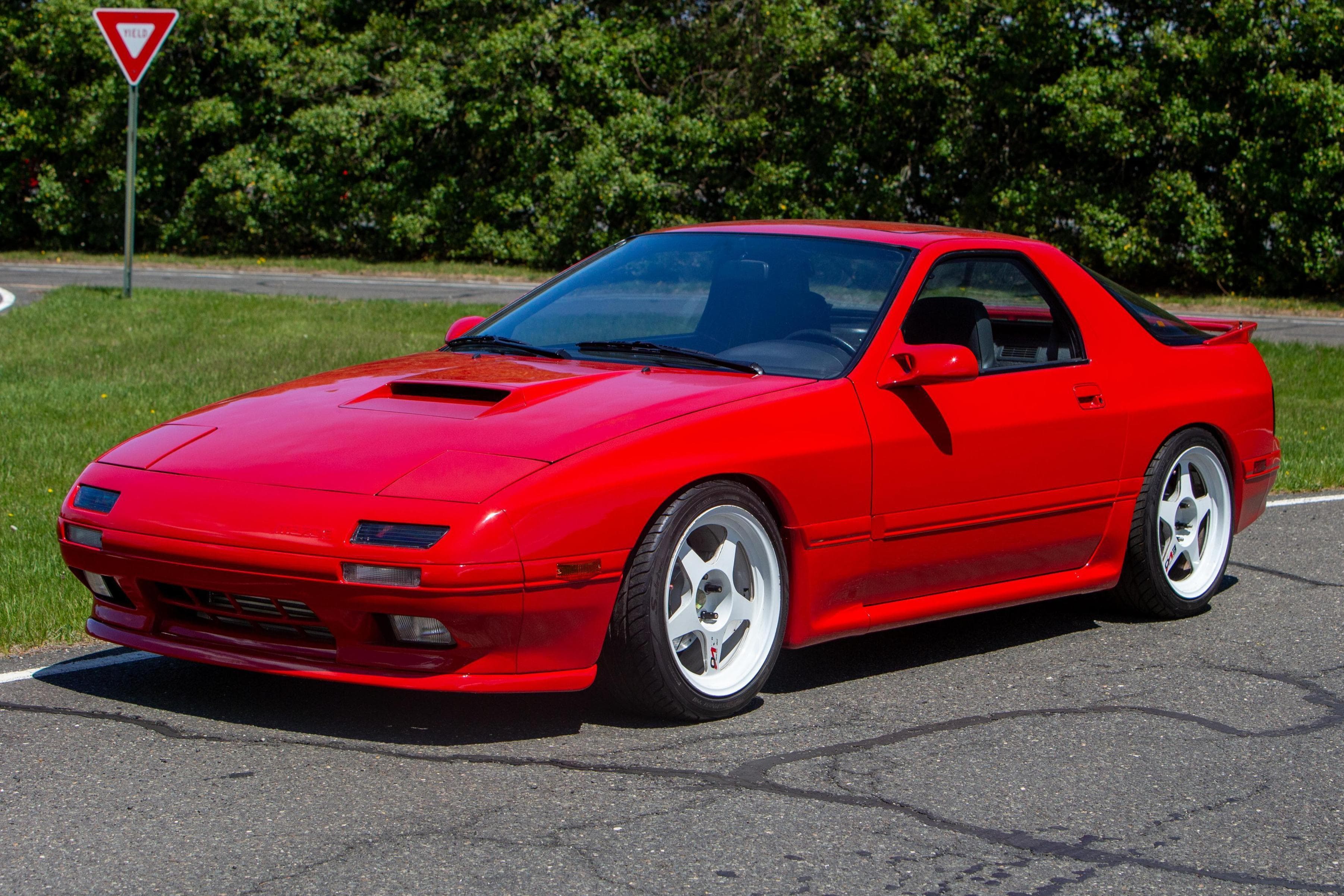 1988 Mazda FC RX-7 sold for $22,250