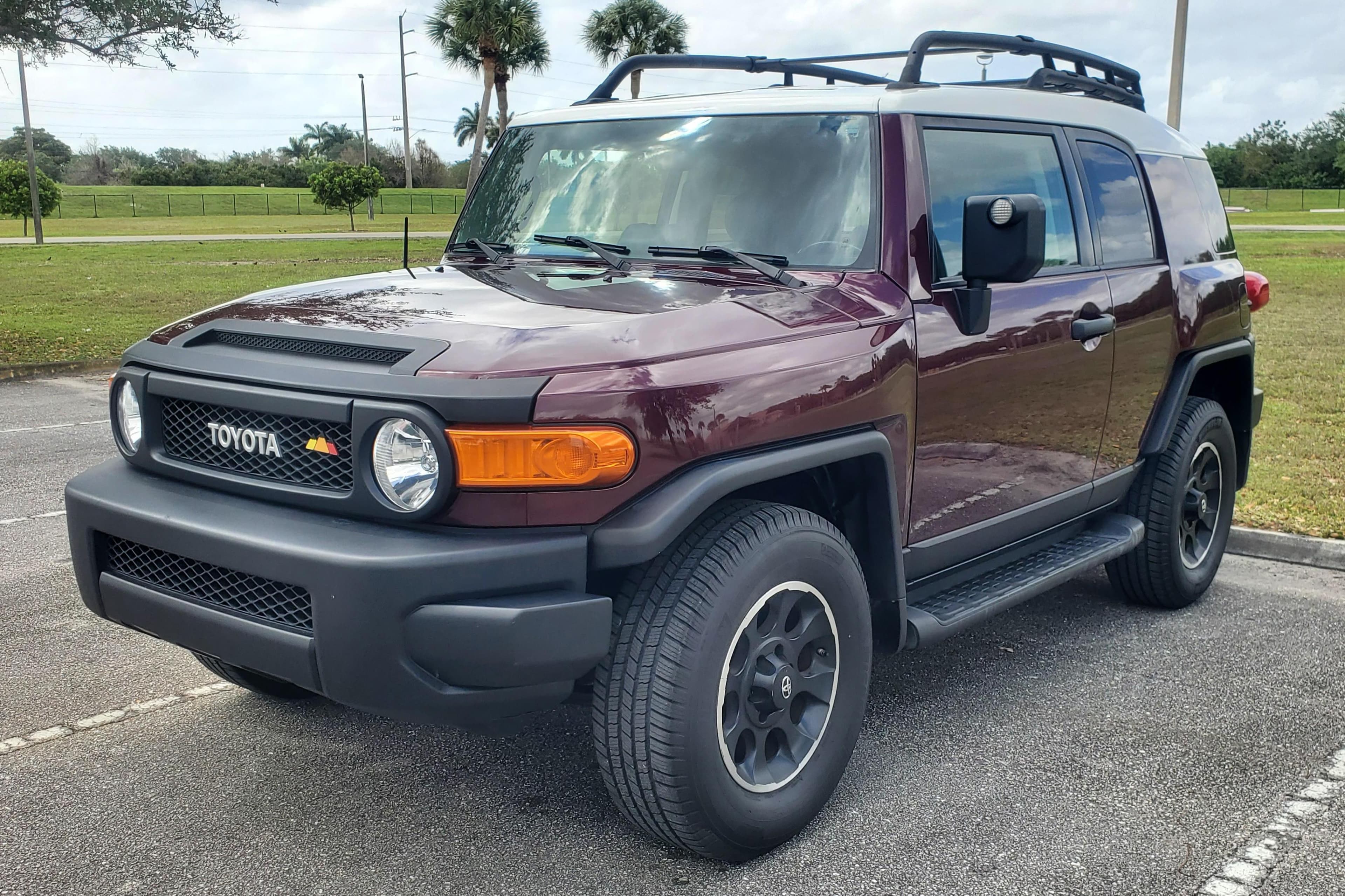 2007 Toyota FJ Cruiser sold for $17,050