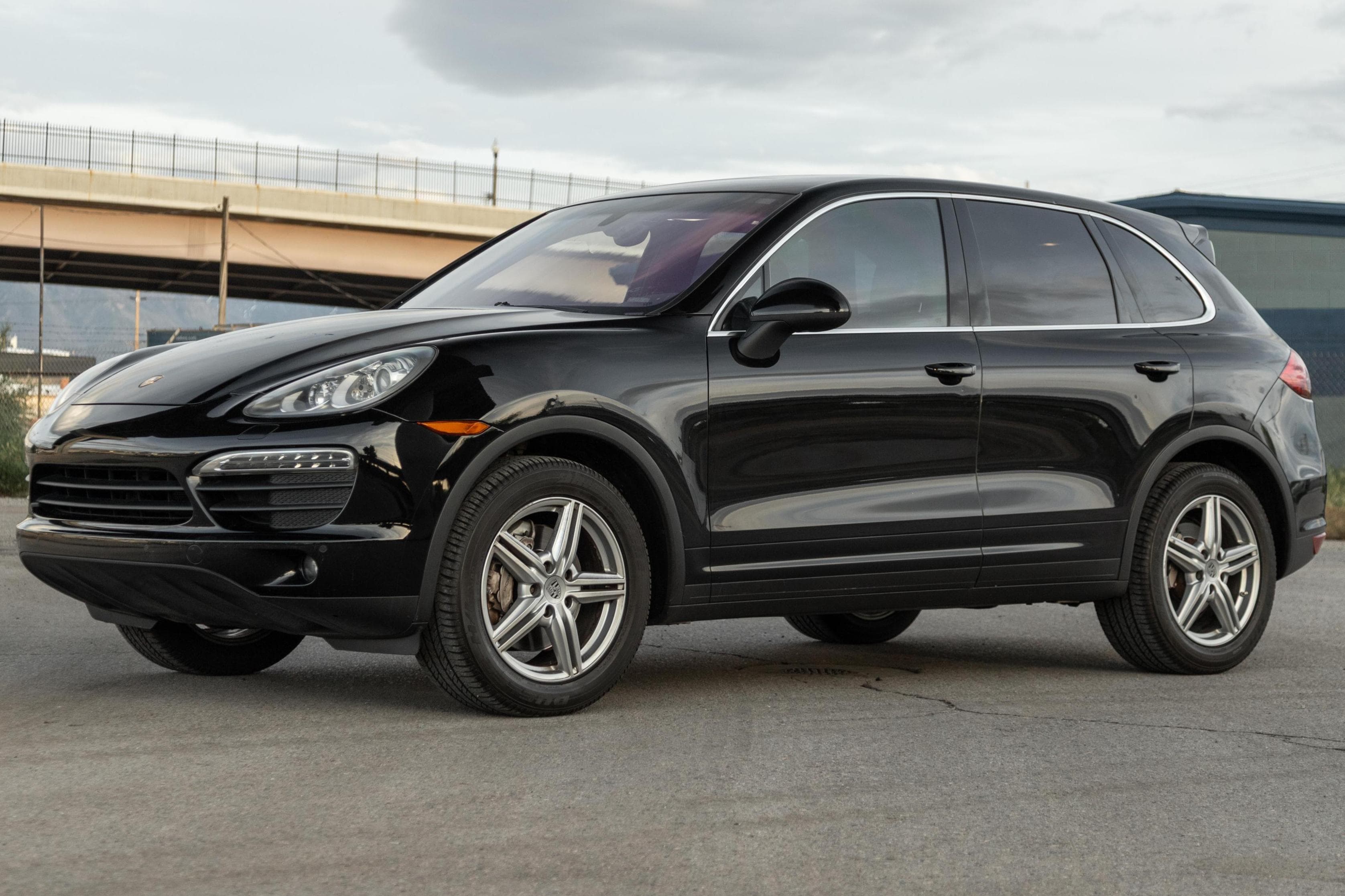 2012 Porsche Cayenne sold for $5,450