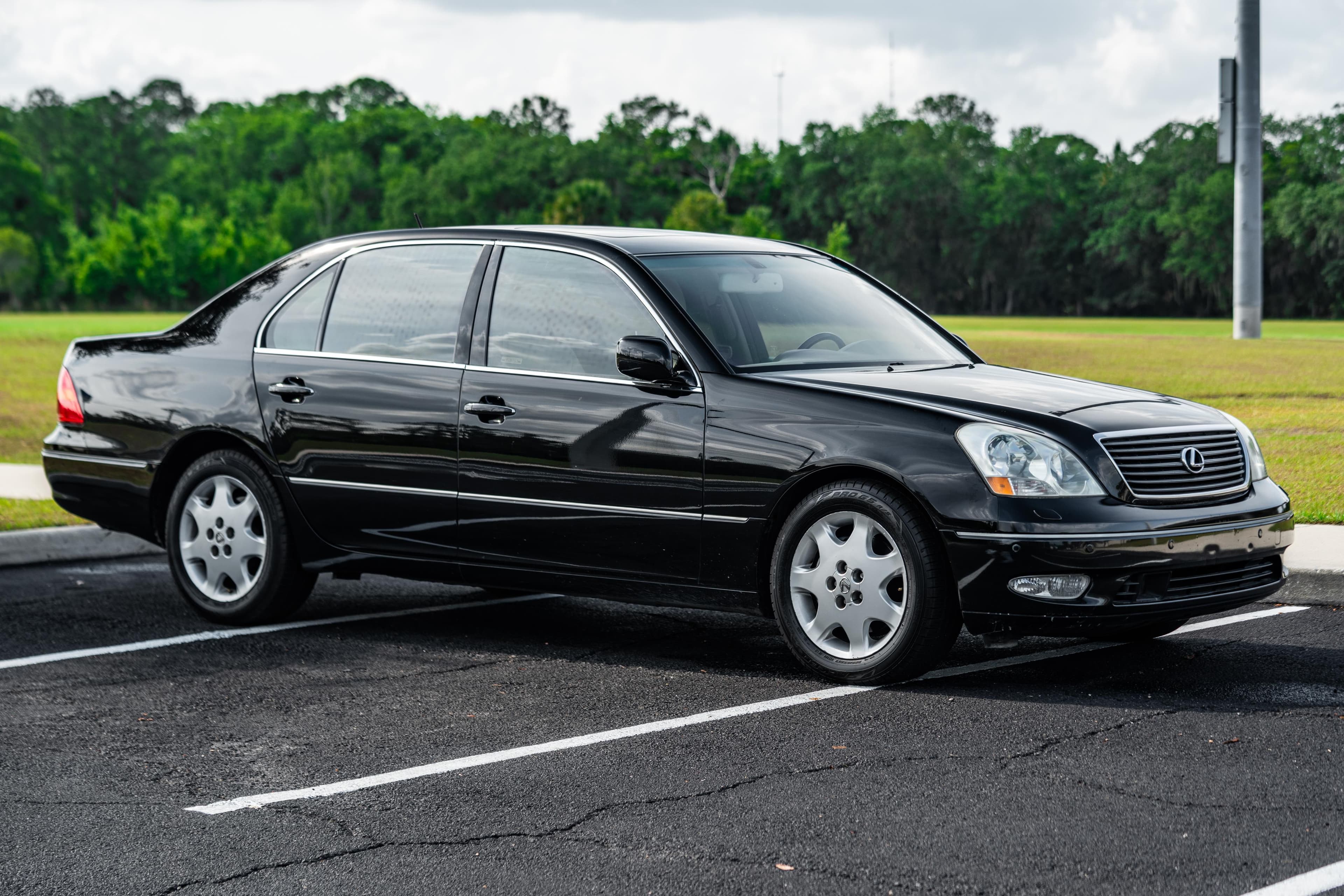 2002 Lexus LS sold for $7,400