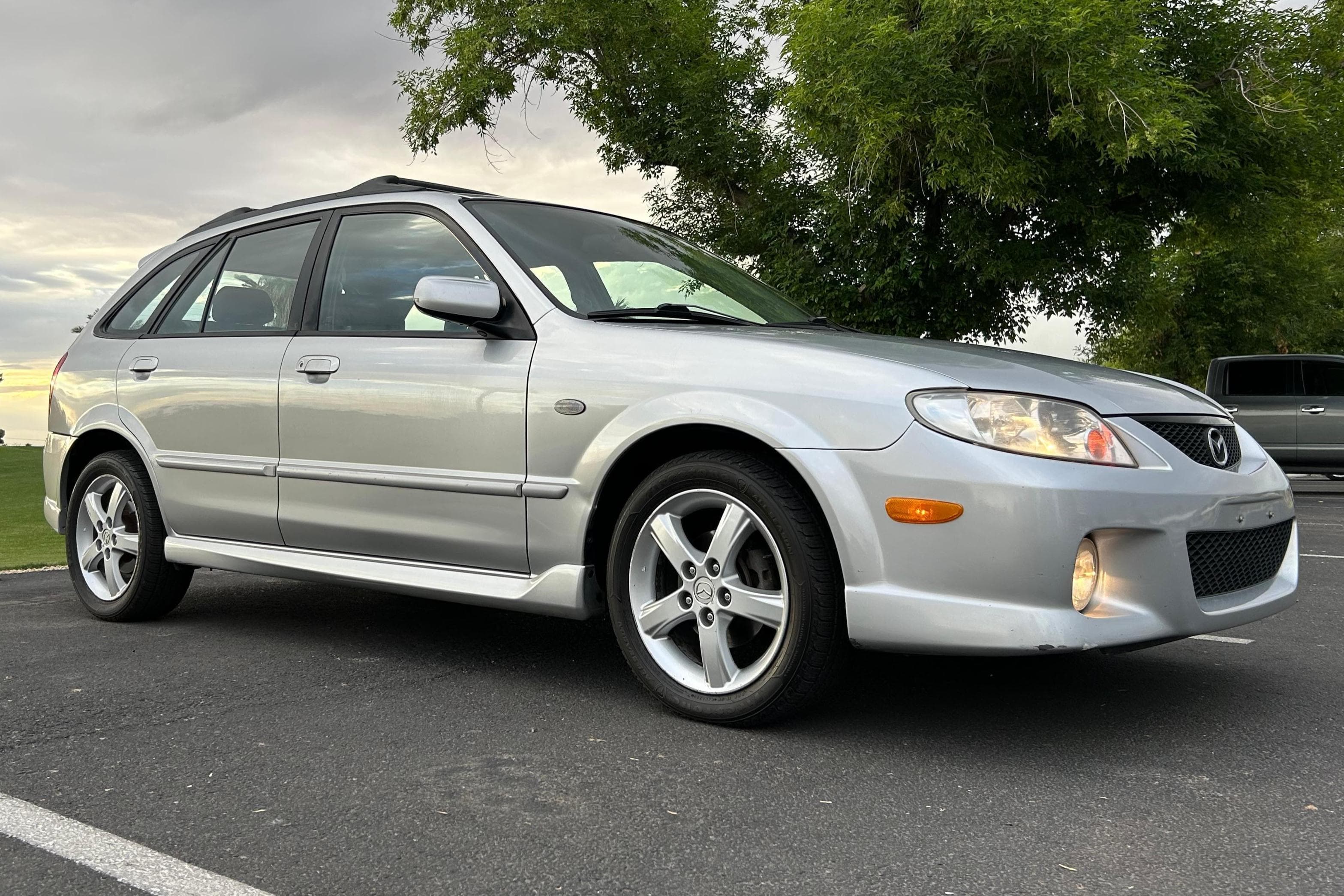 2003 Mazda Protege sold for $5,520