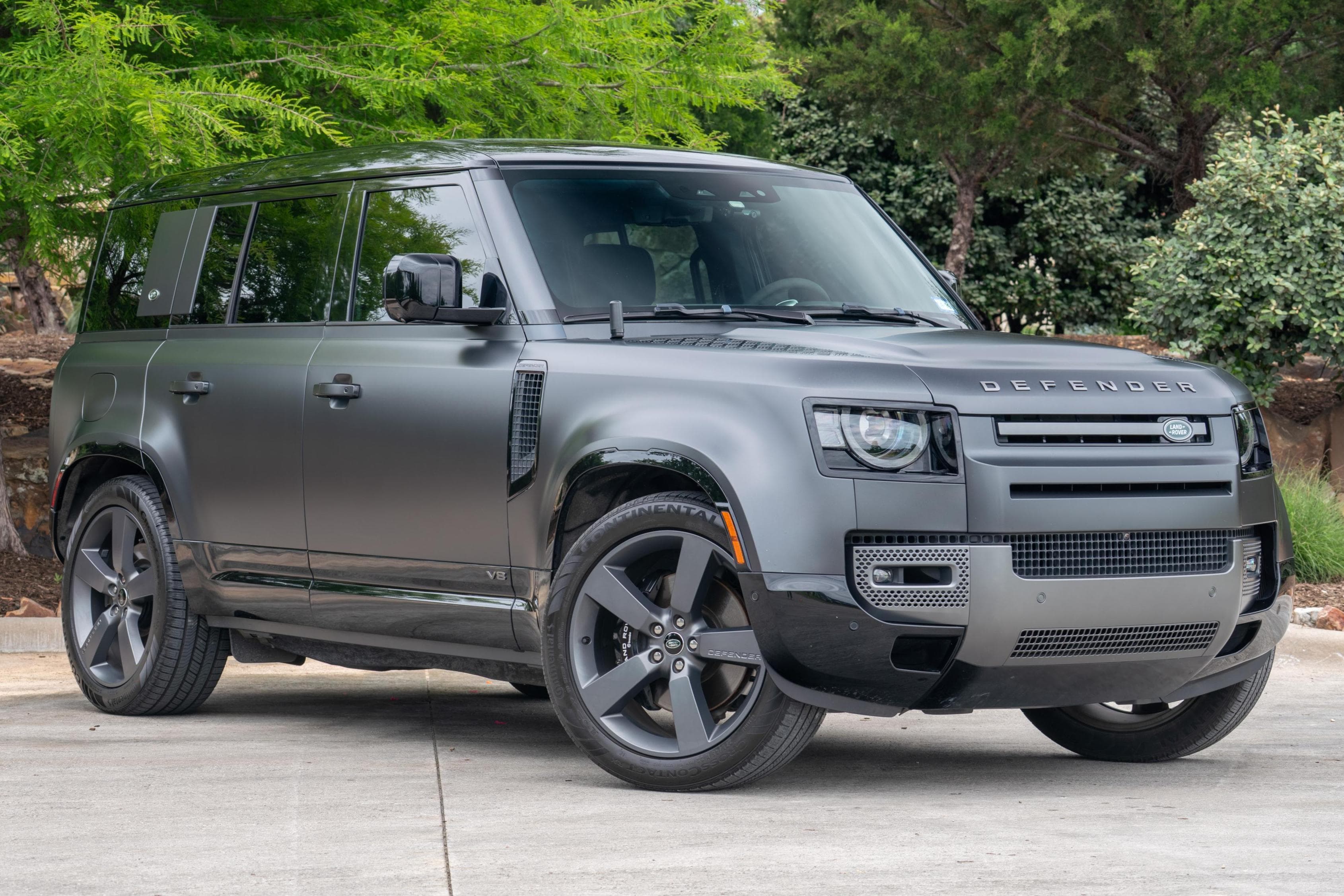 2023 Land Rover Defender sold for $72,000