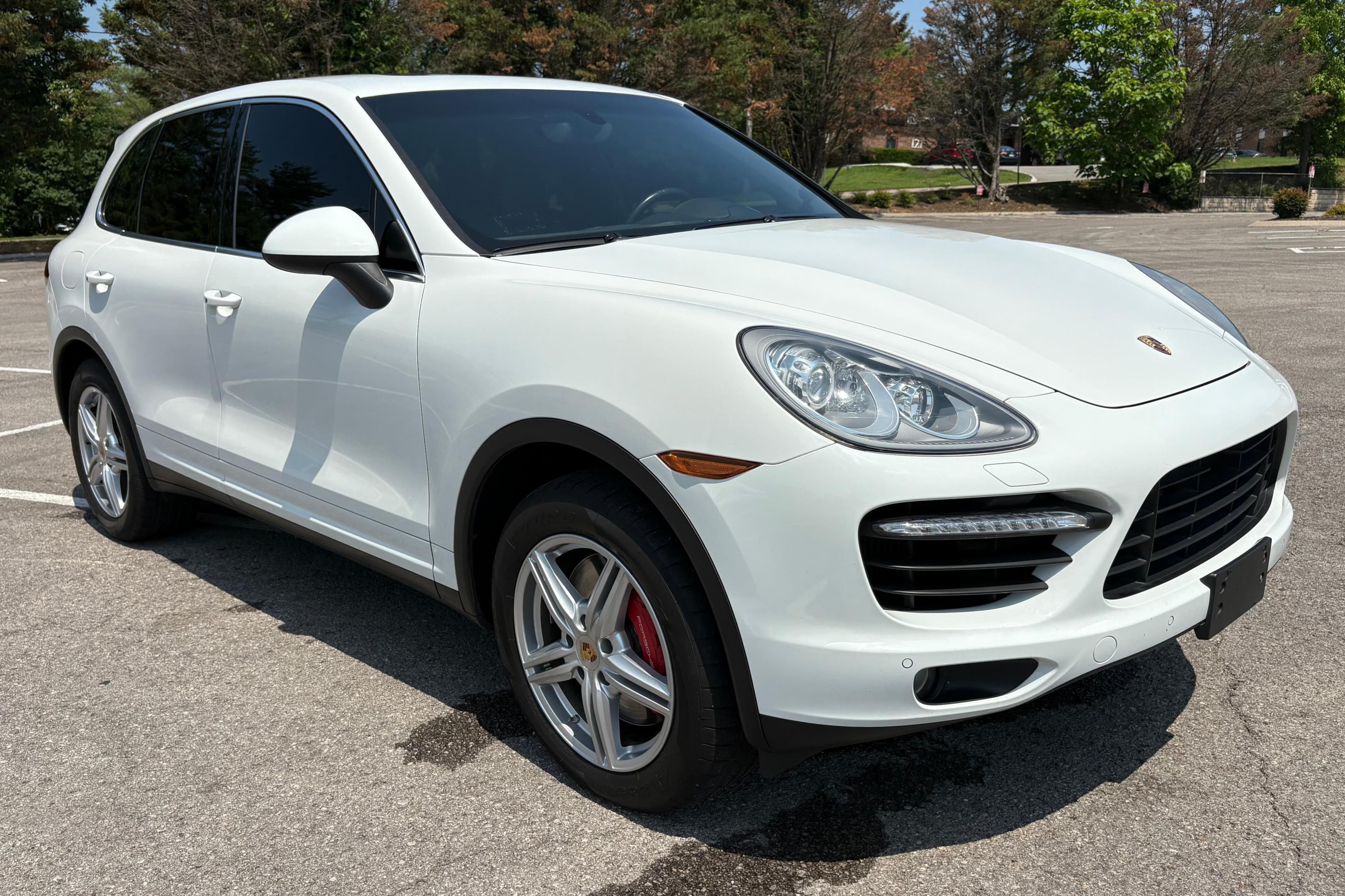 2014 Porsche Cayenne sold for $24,250