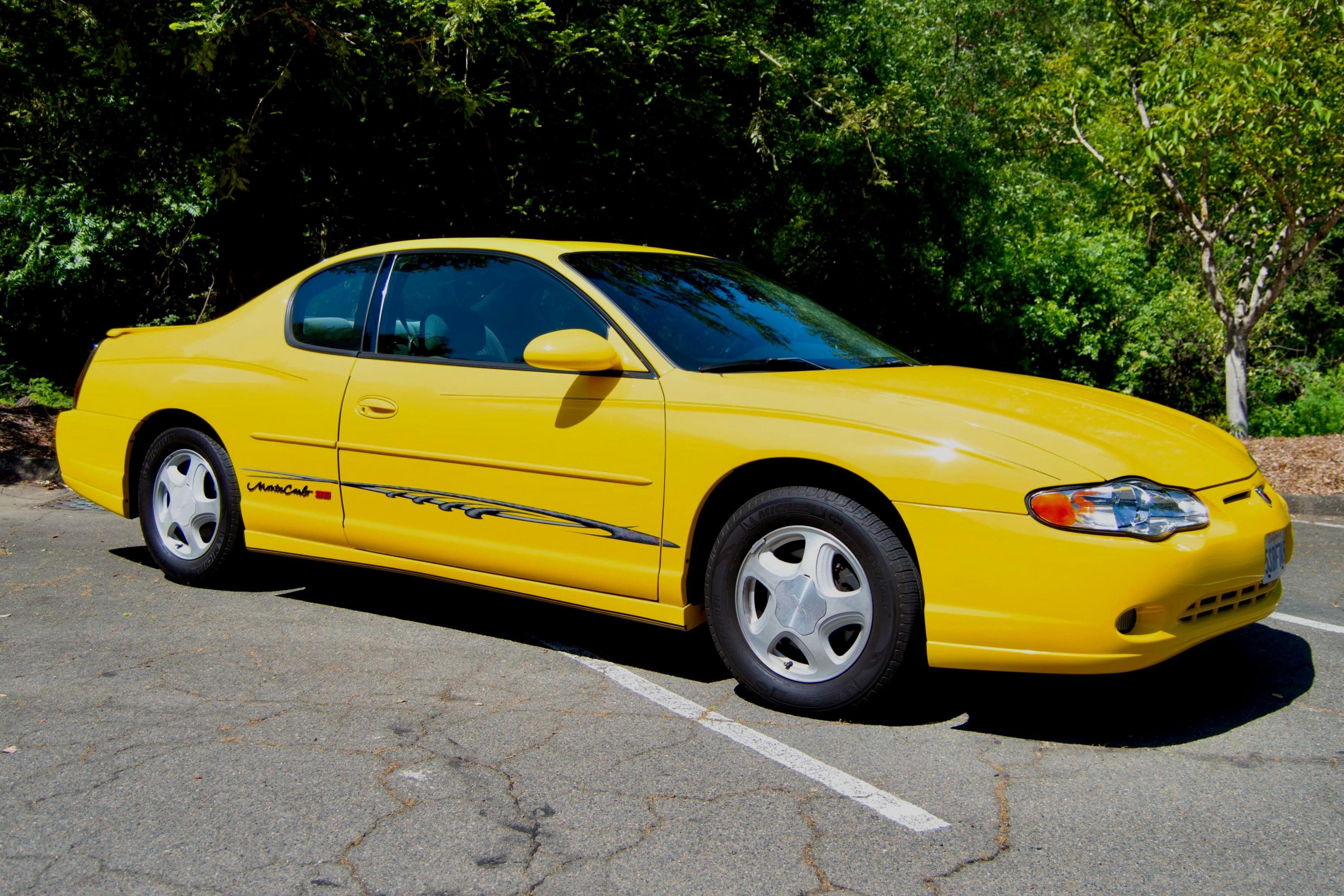 2002 Chevrolet Monte Carlo sold for $5,500