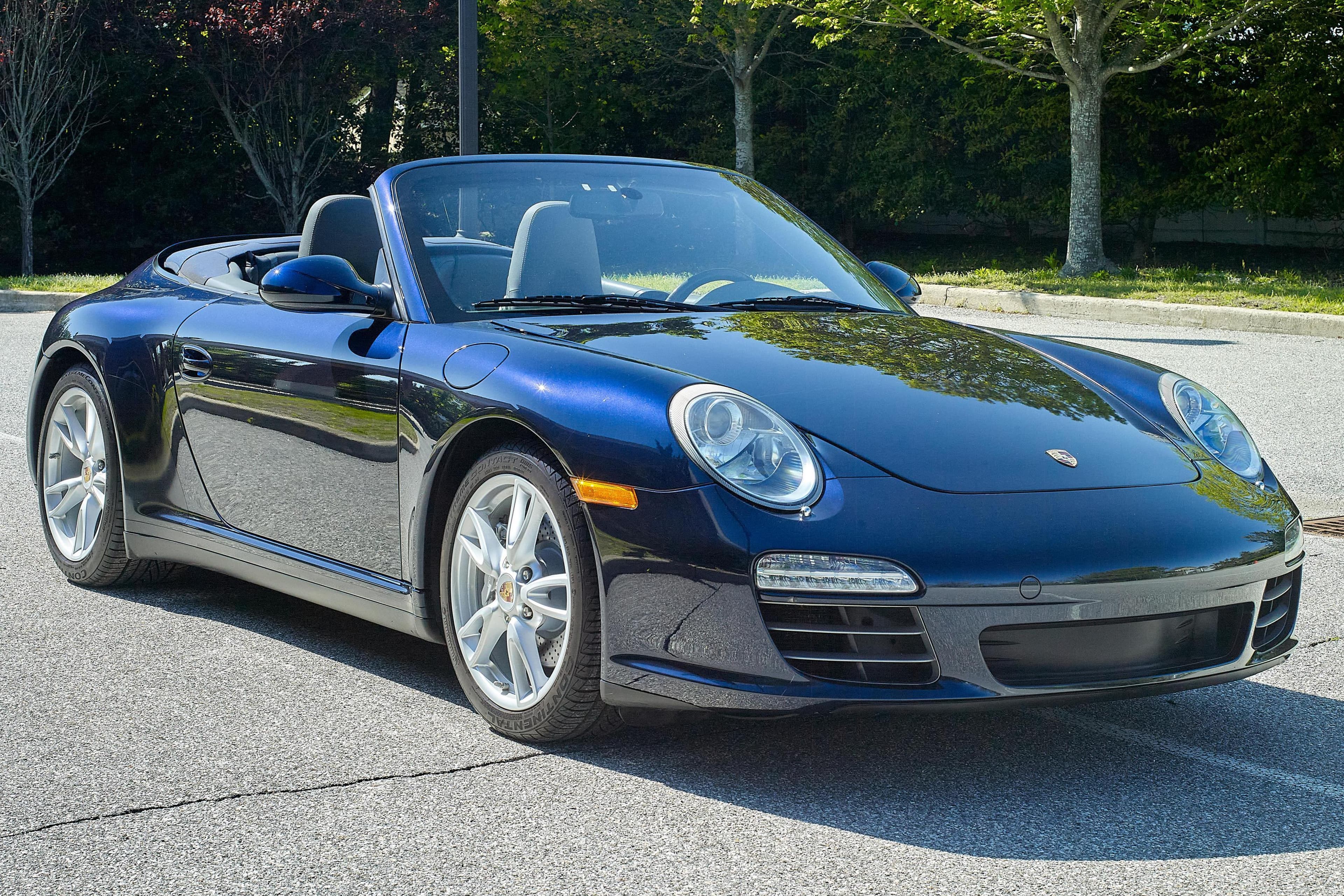 2009 Porsche 997 911 sold for $37,000