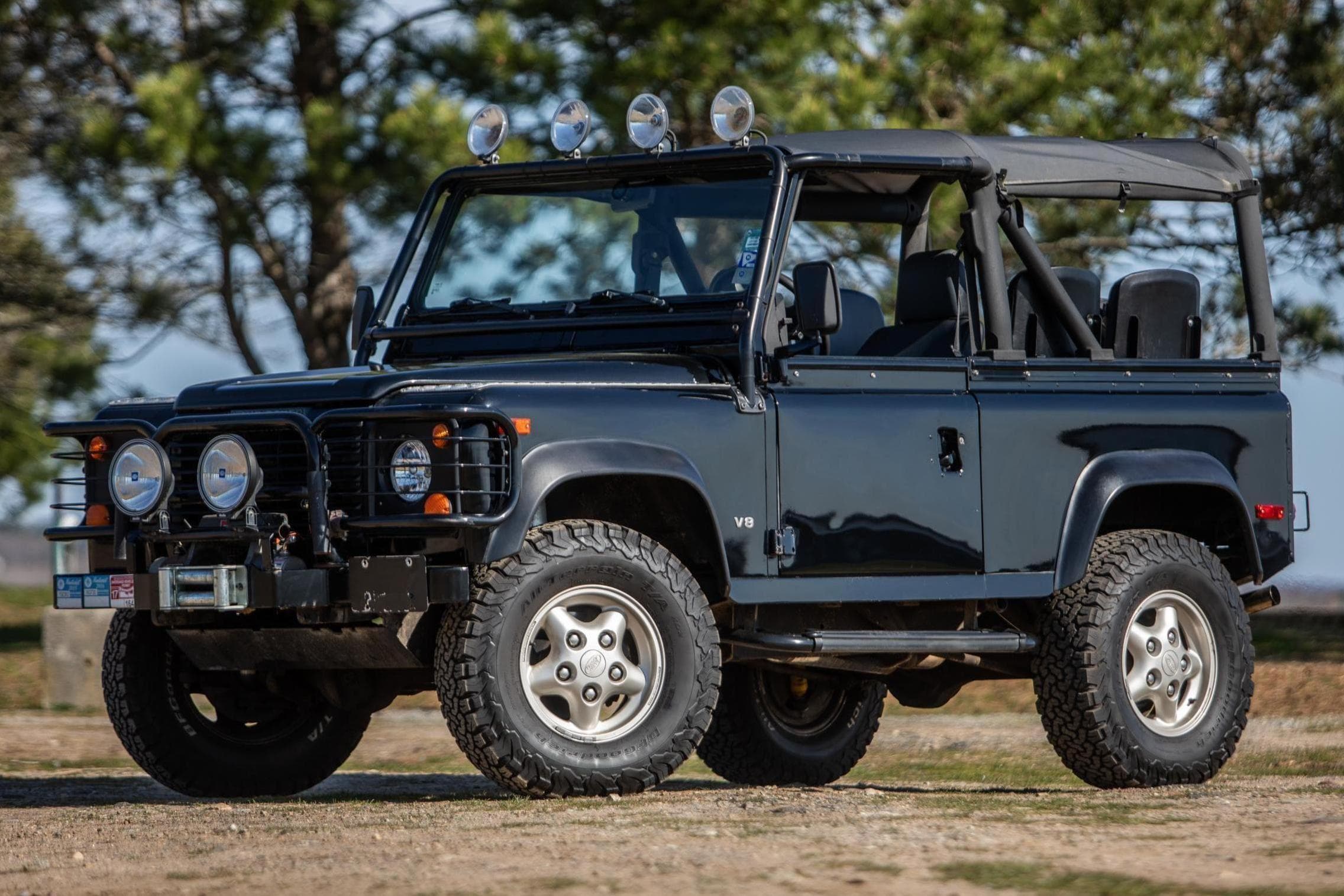 1997 Land Rover Defender sold for $49,000