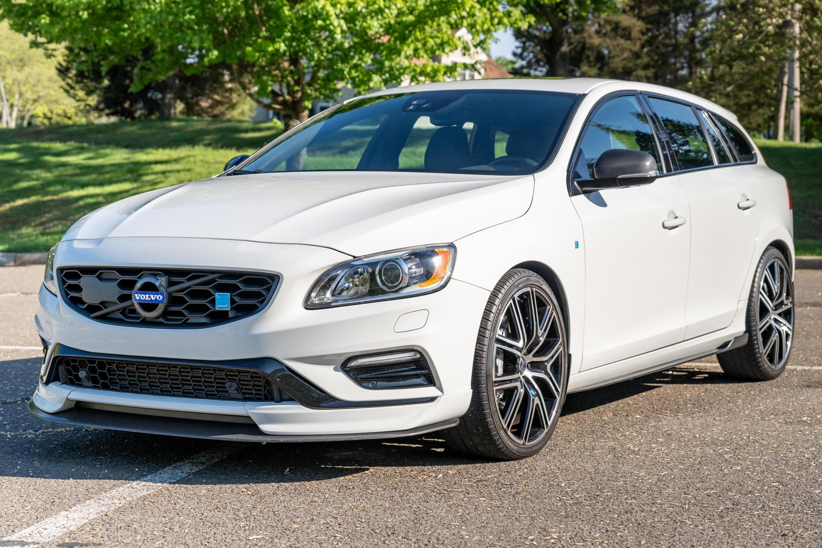 2018 Volvo V60 sold for $29,250