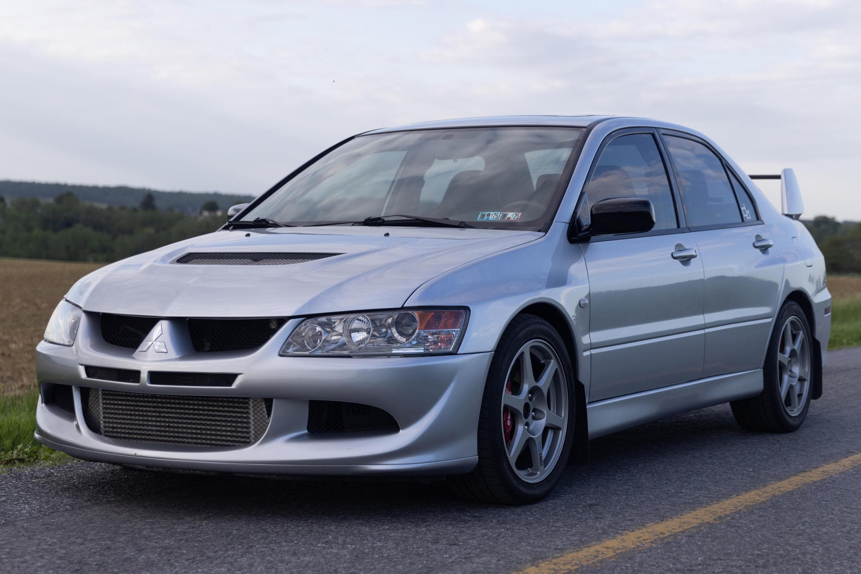 2004 Mitsubishi Lancer Evolution sold for $20,250