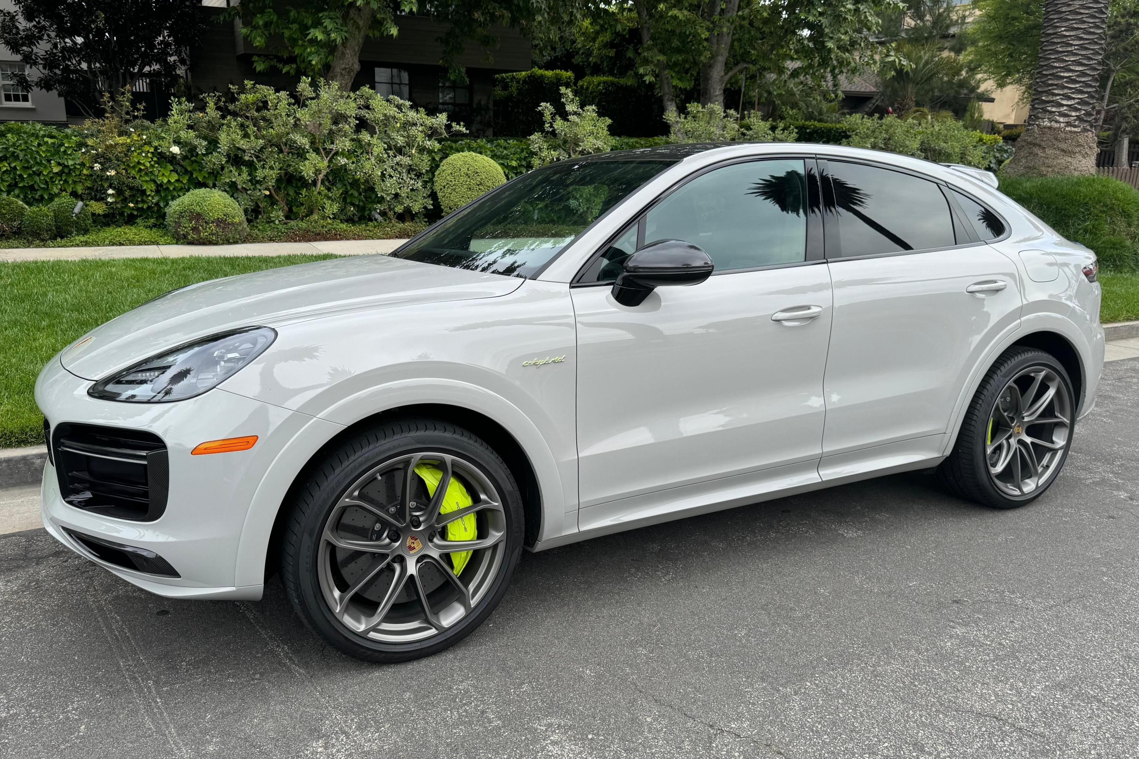 2023 Porsche Cayenne sold for $118,500