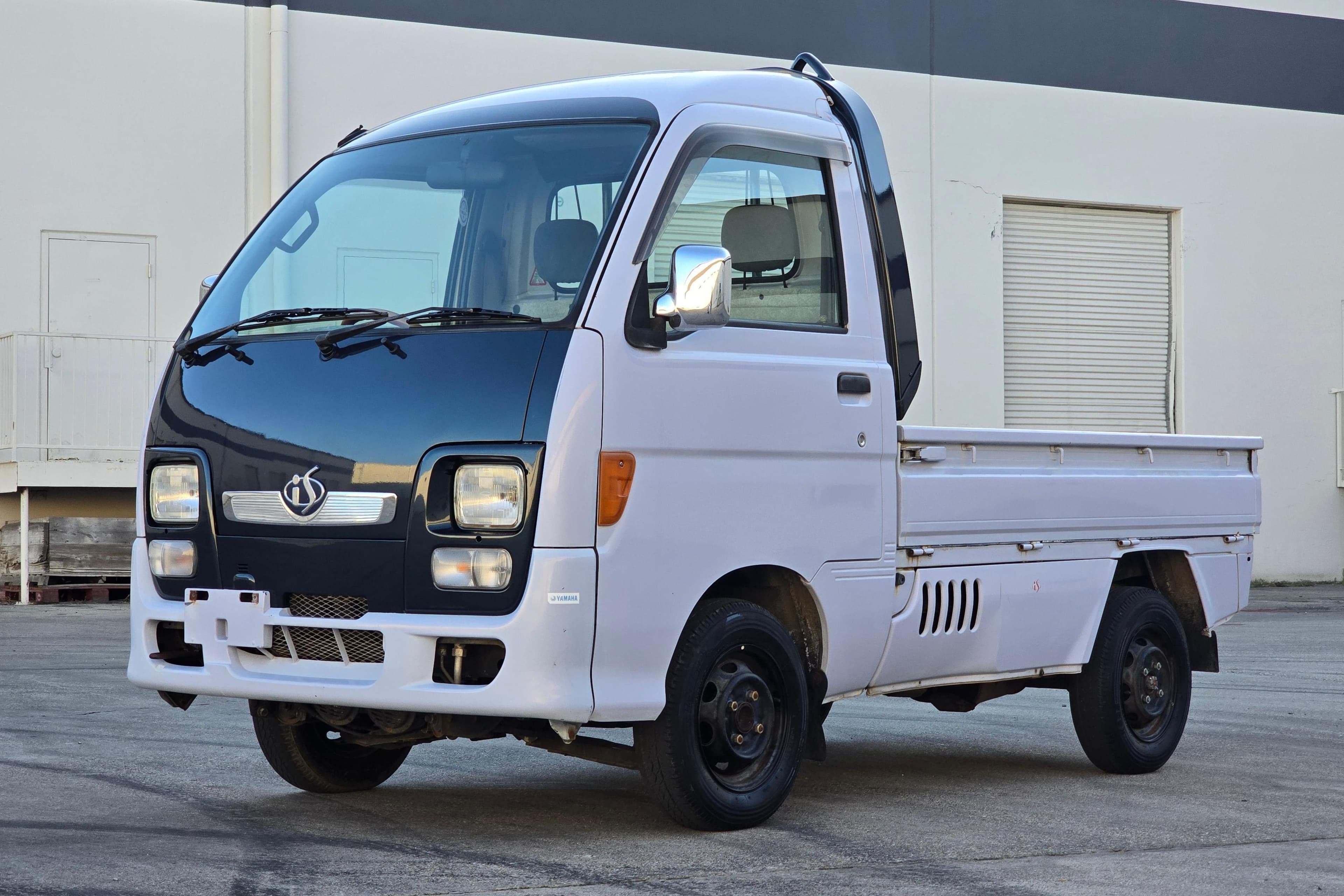 1997 Daihatsu Hijet sold for $4,600