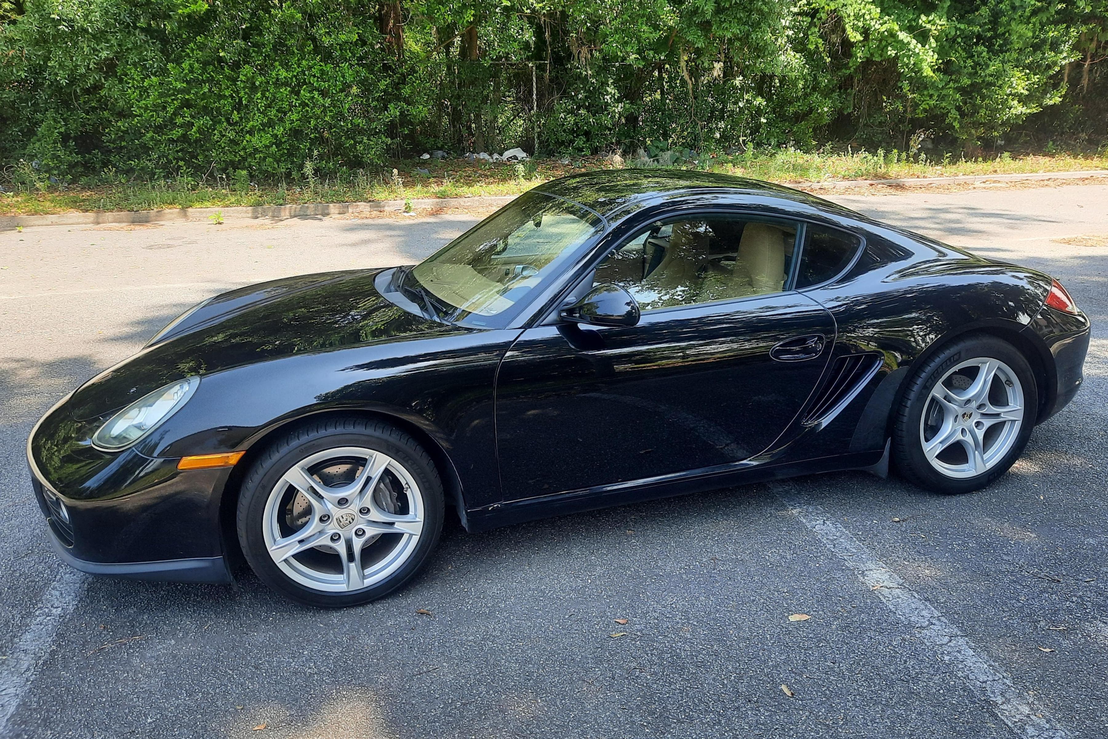 2009 Porsche 987 Cayman sold for $24,500