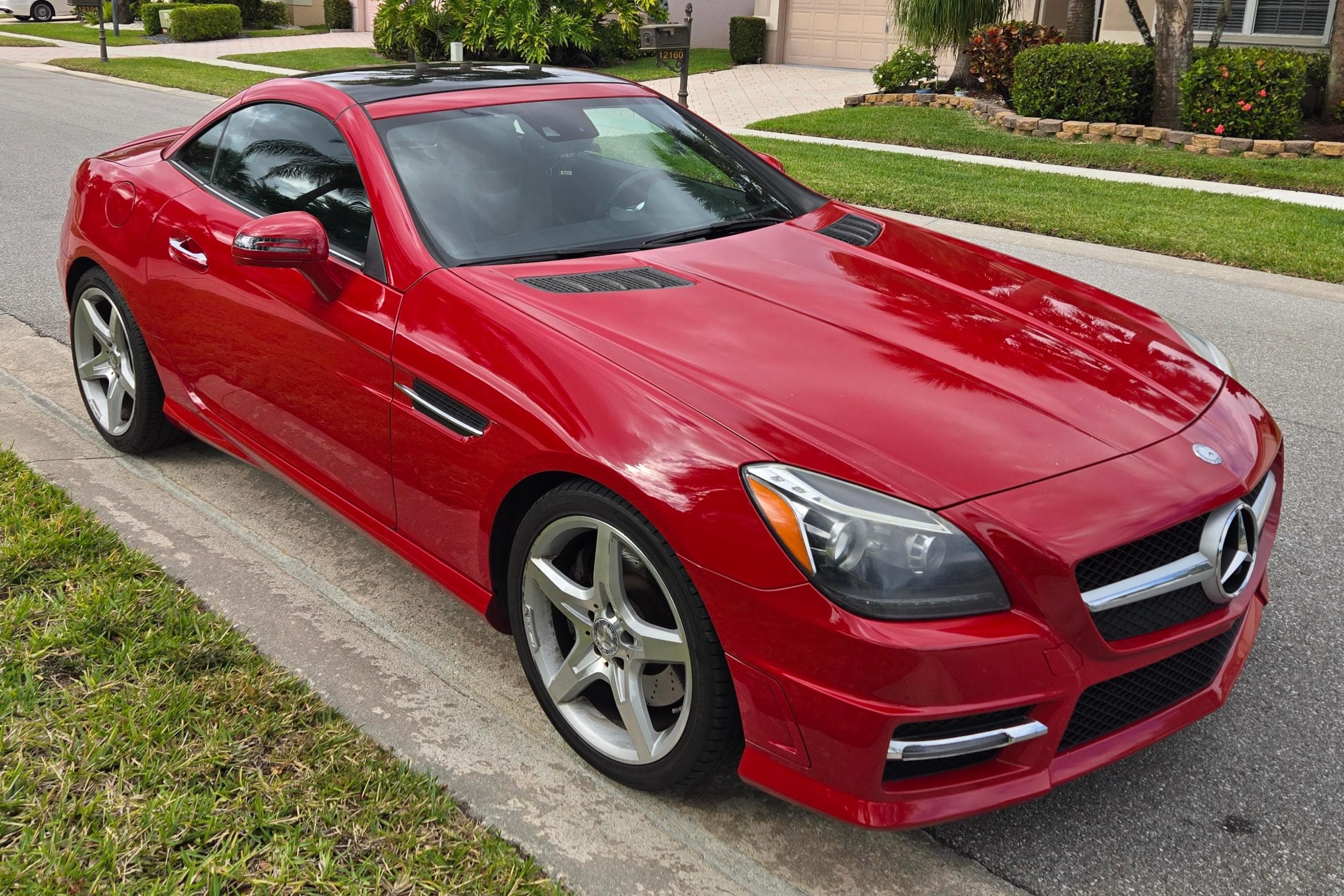 2016 Mercedes-Benz SLK-Class sold for $21,000