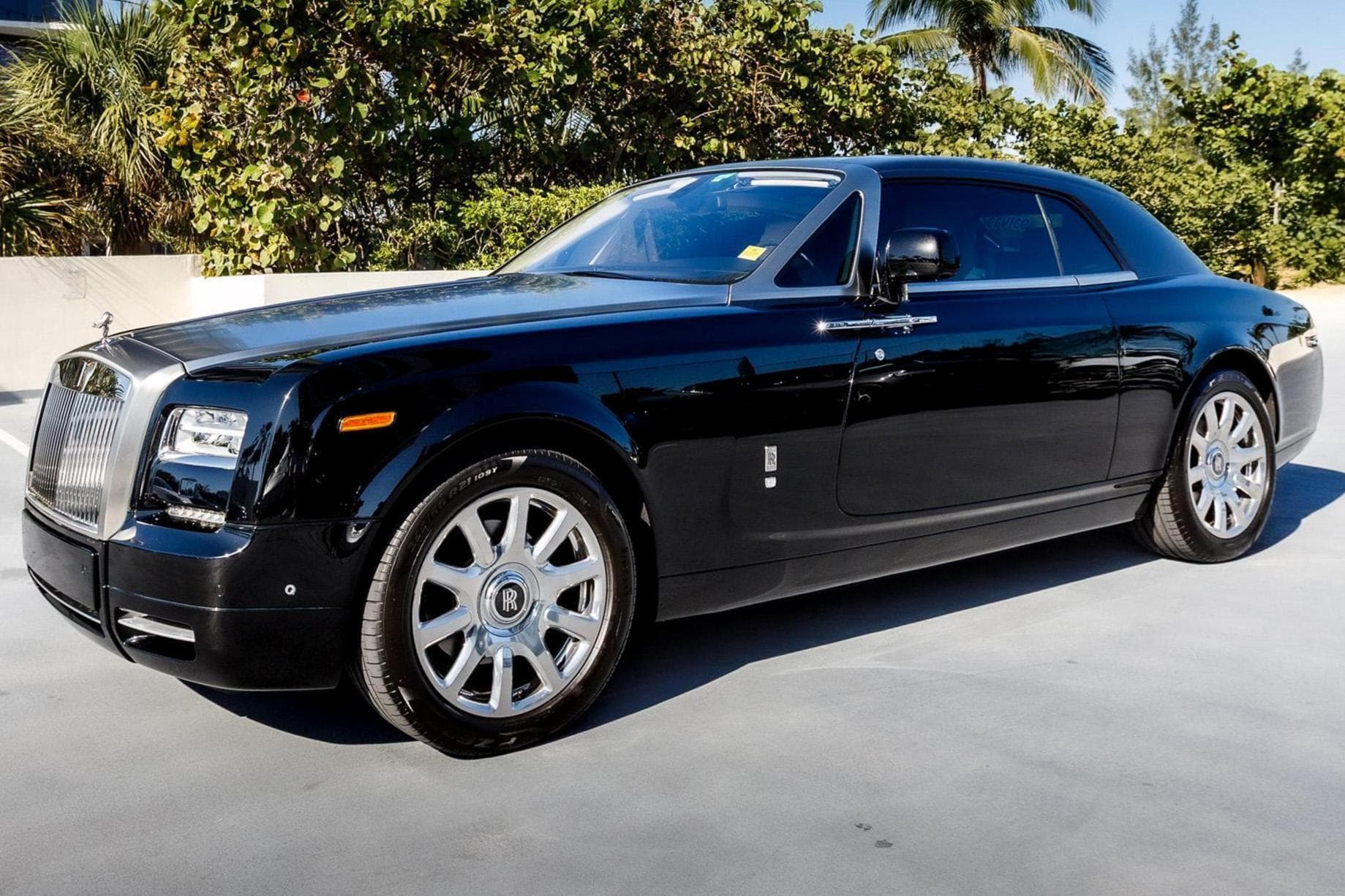 2016 Rolls-Royce Phantom sold for $190,500