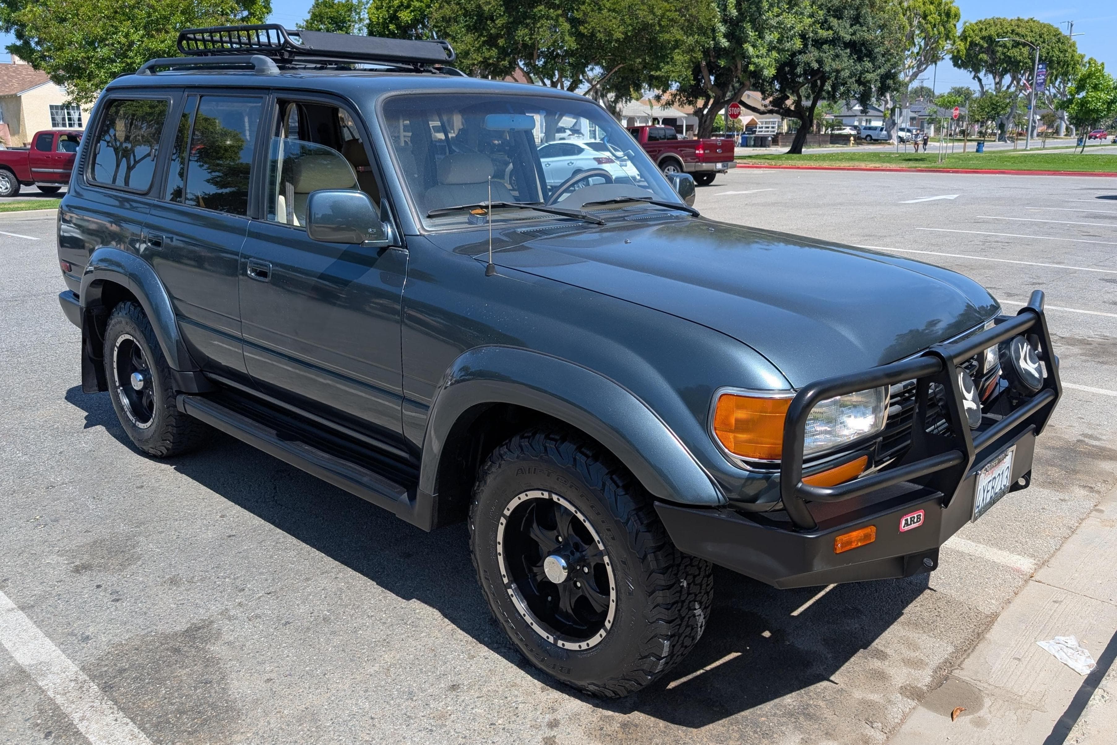 1995 Toyota Land Cruiser sold for $7,900