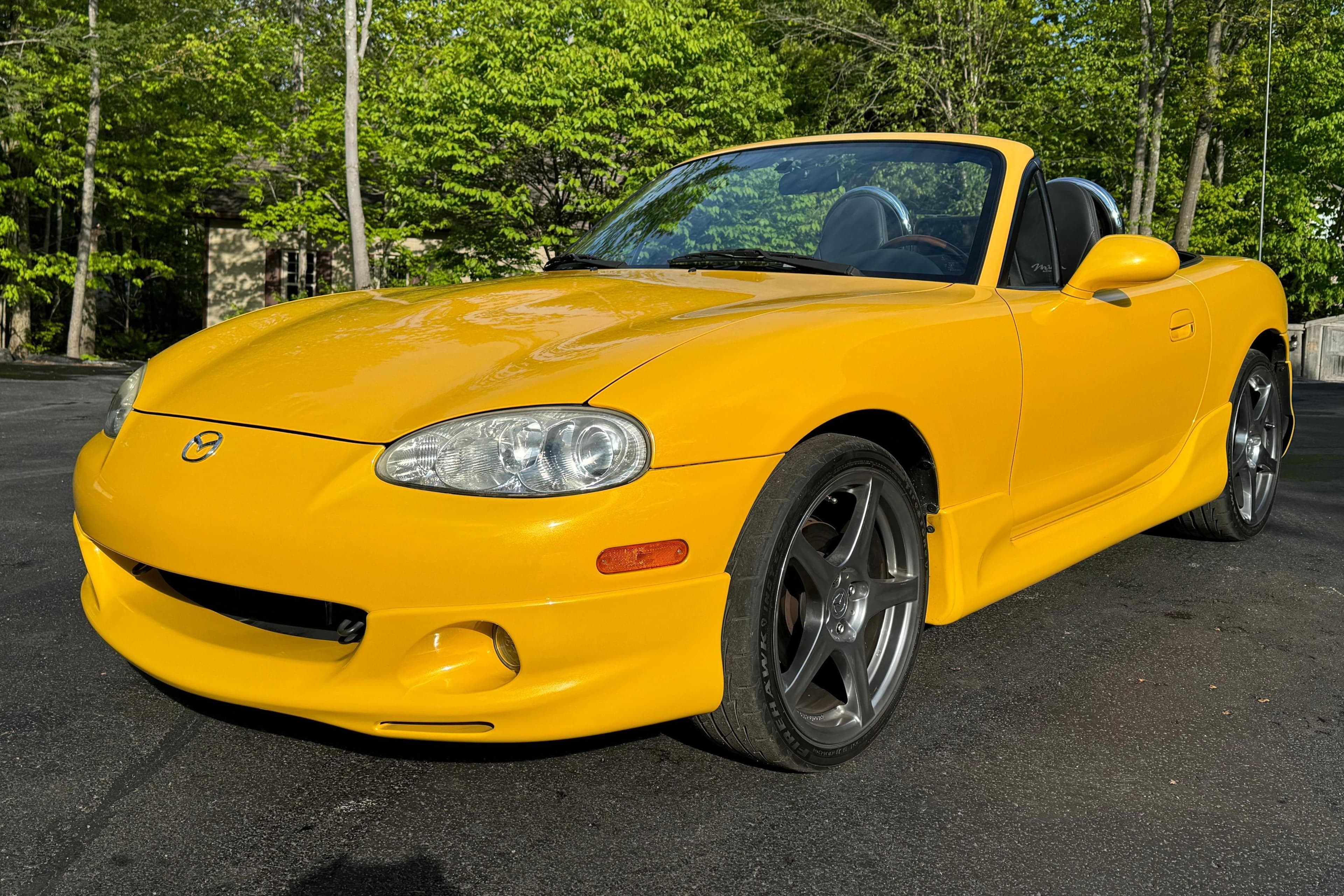 2002 Mazda NB Miata sold for $8,388