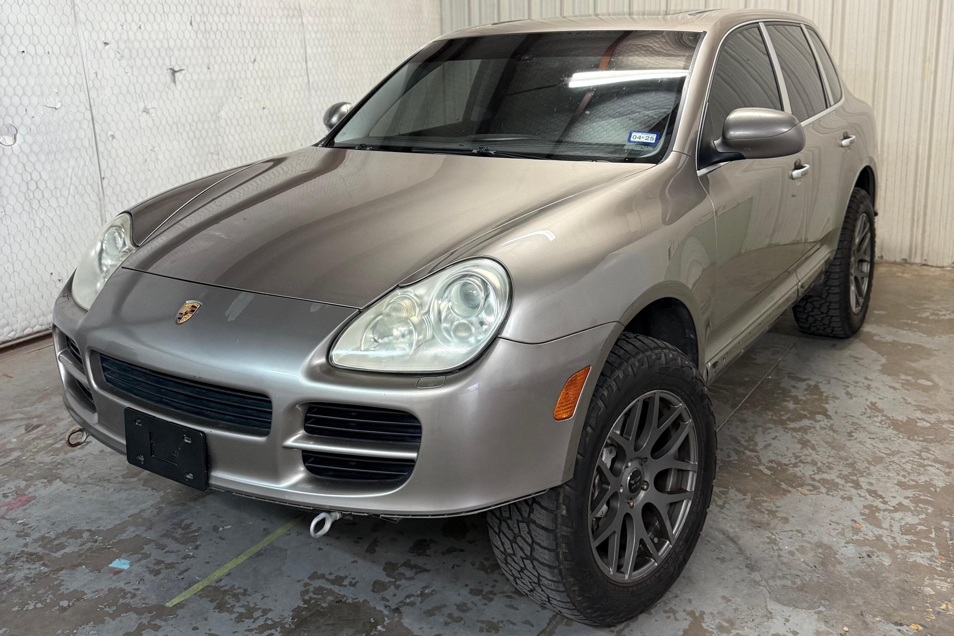 2004 Porsche Cayenne sold for $6,200