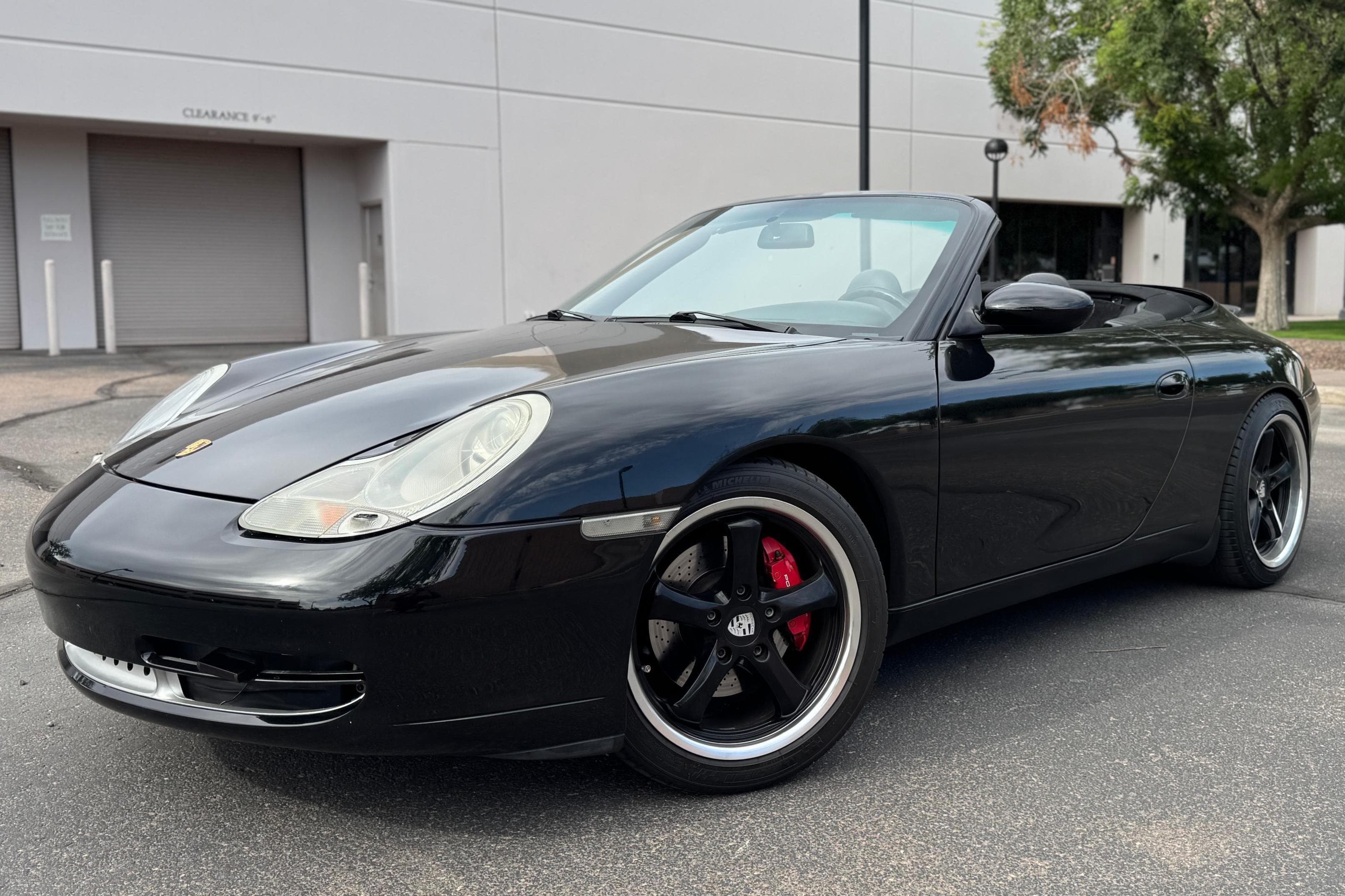 2000 Porsche 996 911 sold for $24,800
