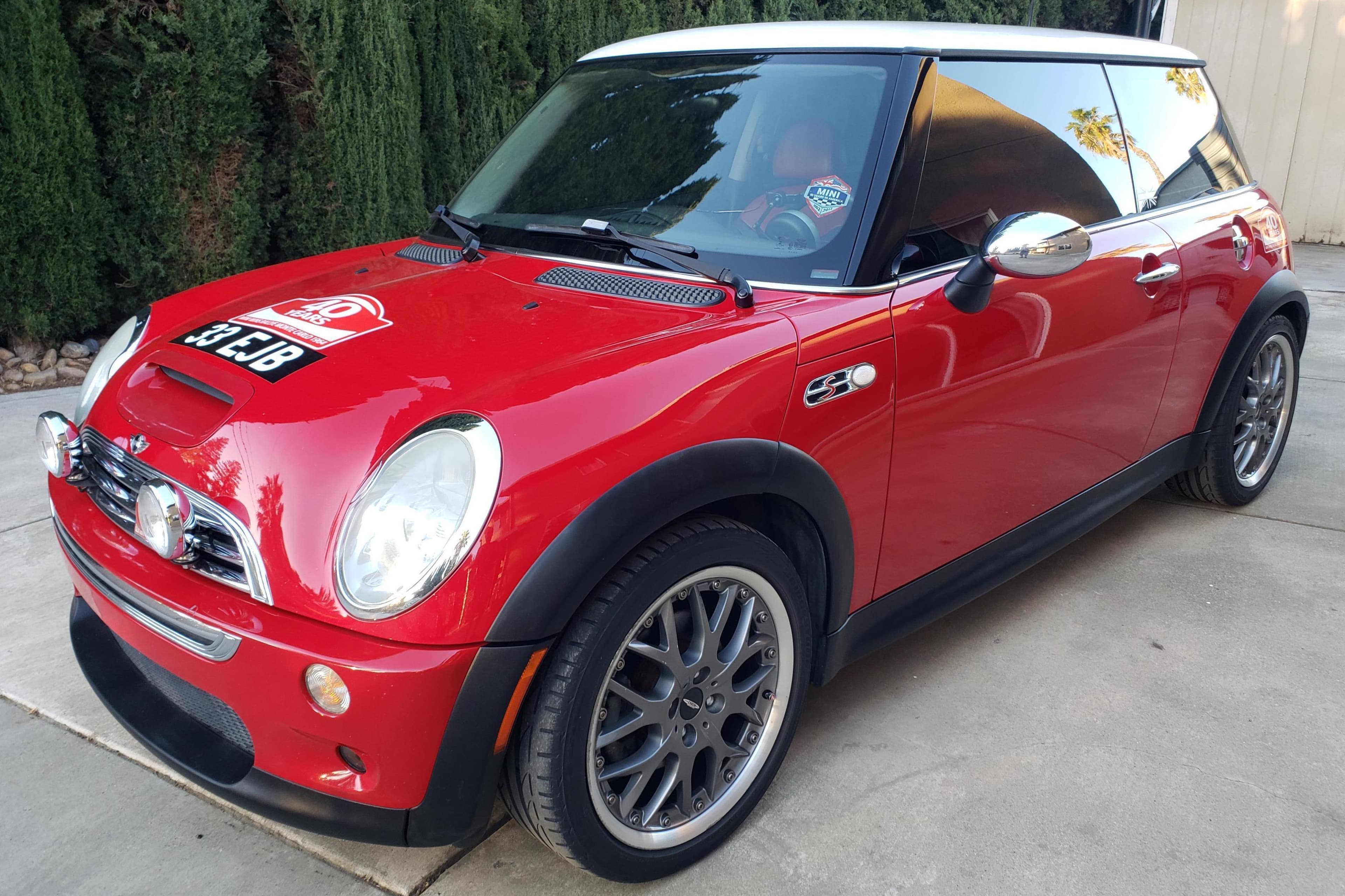 2004 MINI Cooper sold for $6,200