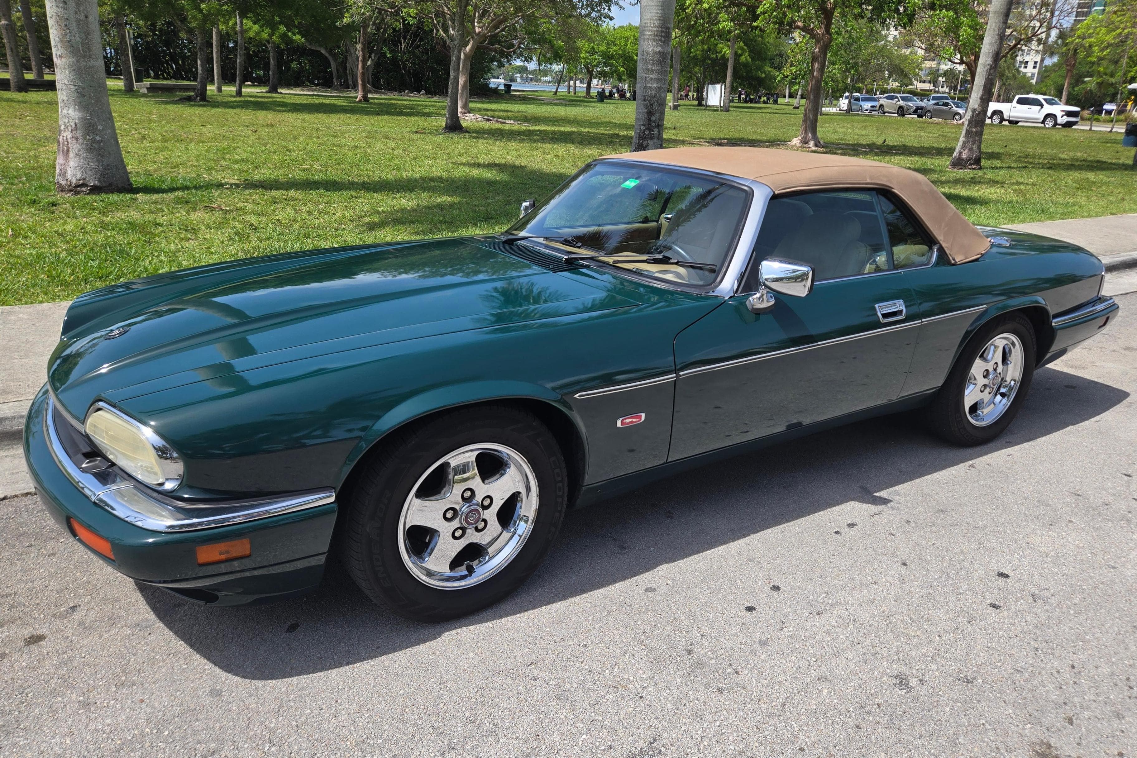 1995 Jaguar XJS sold for $5,600