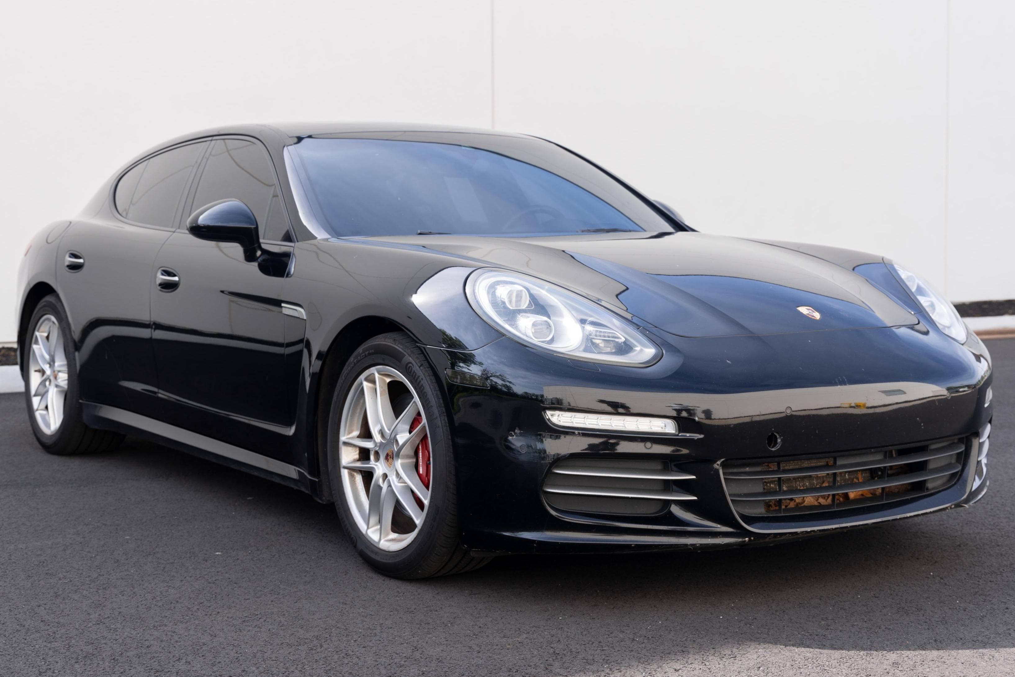 2014 Porsche Panamera sold for $8,814