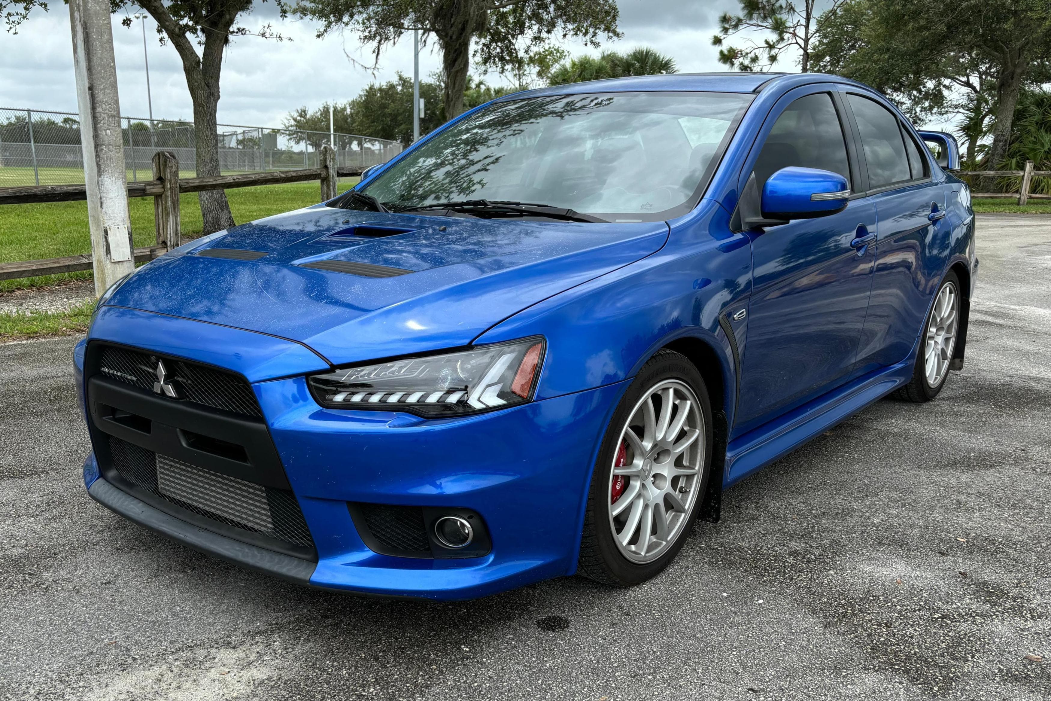 2015 Mitsubishi Lancer Evolution sold for $19,037