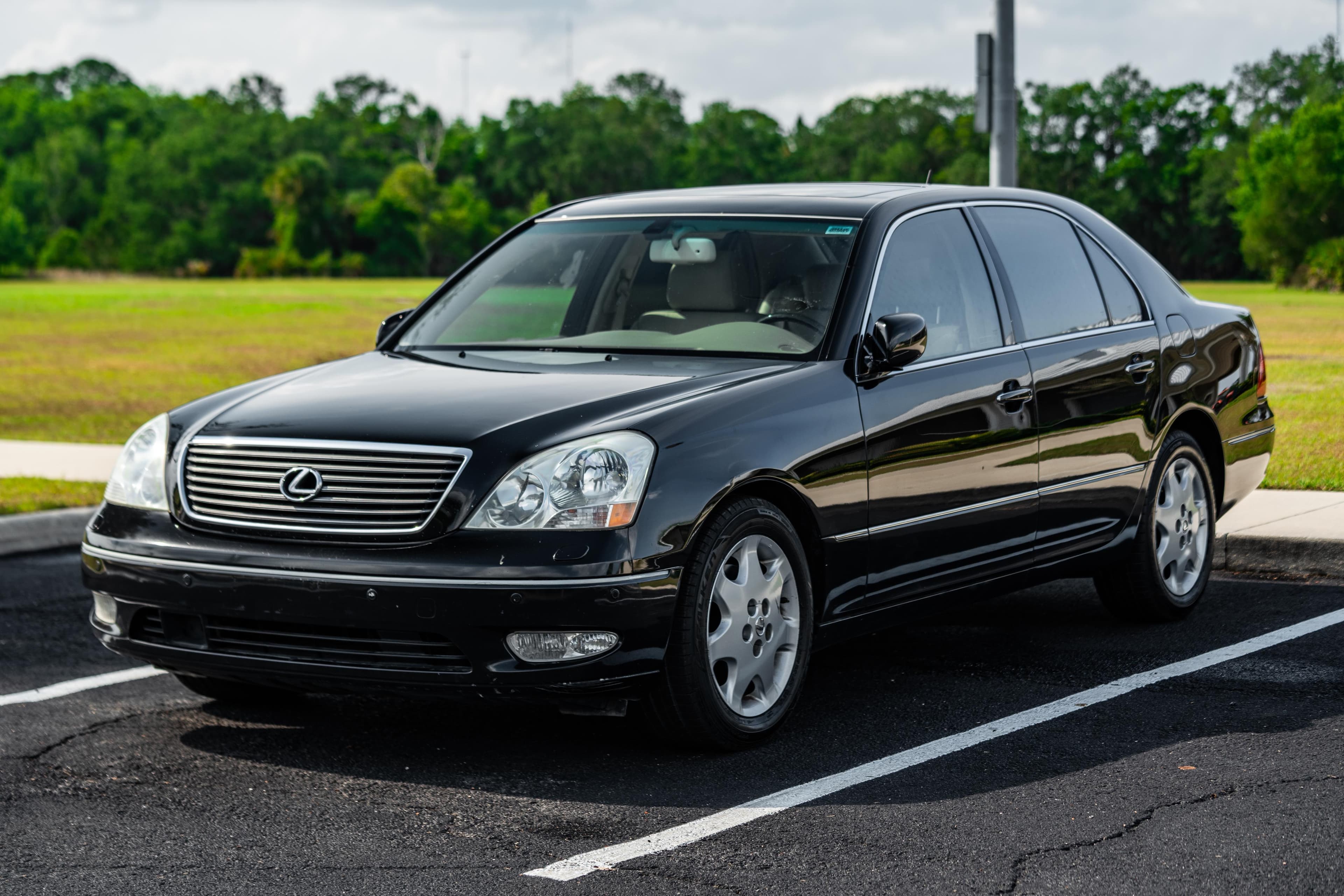 2002 Lexus LS sold for $5,400