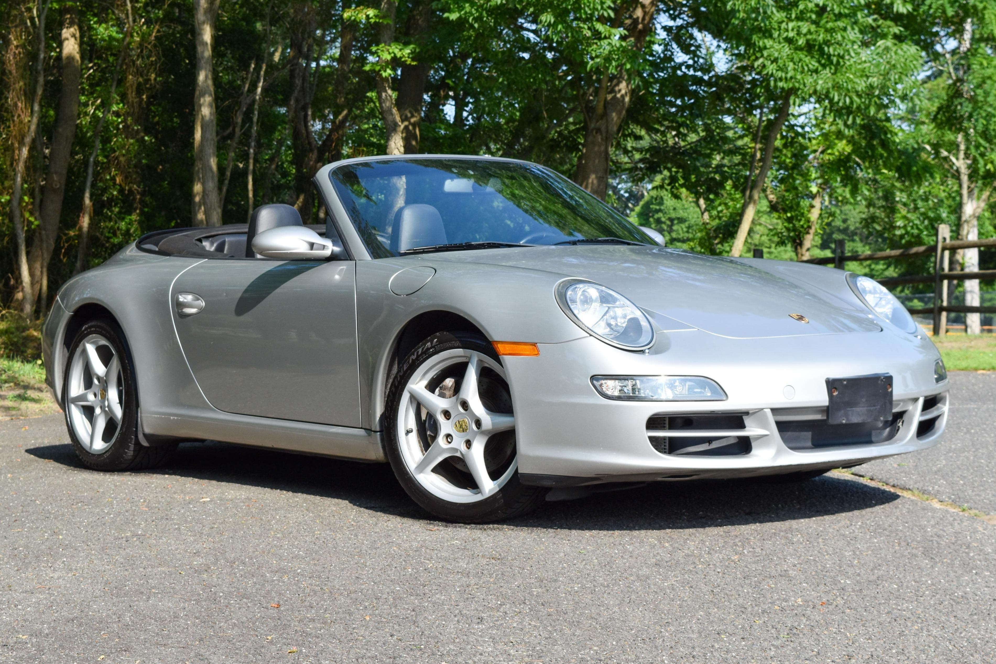 2005 Porsche 997 911 sold for $25,051