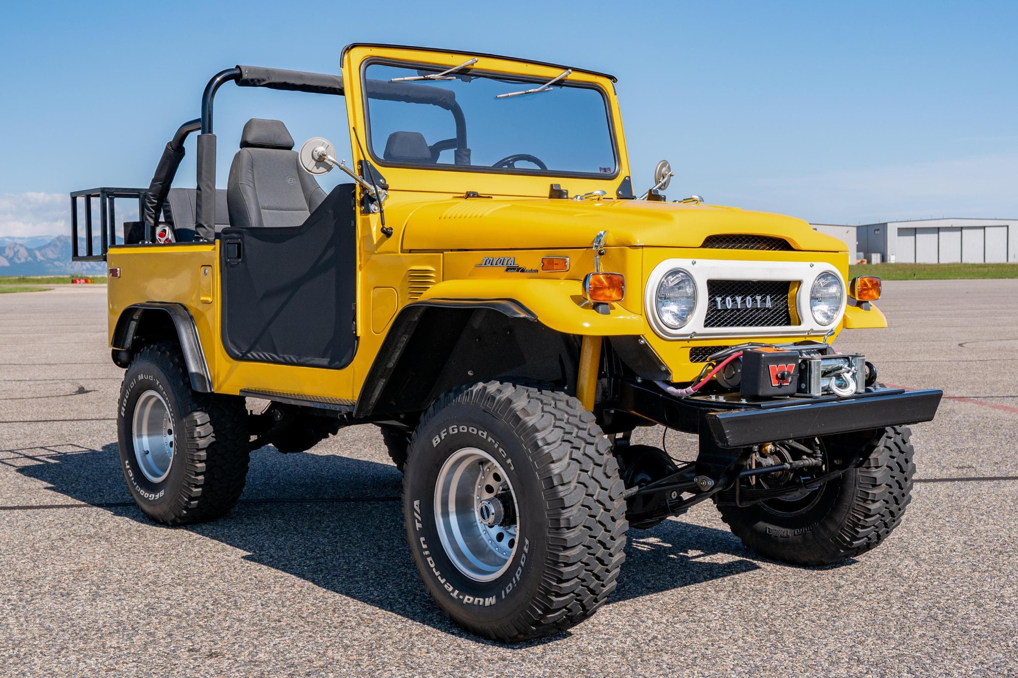 1973 Toyota Land Cruiser sold for $16,350