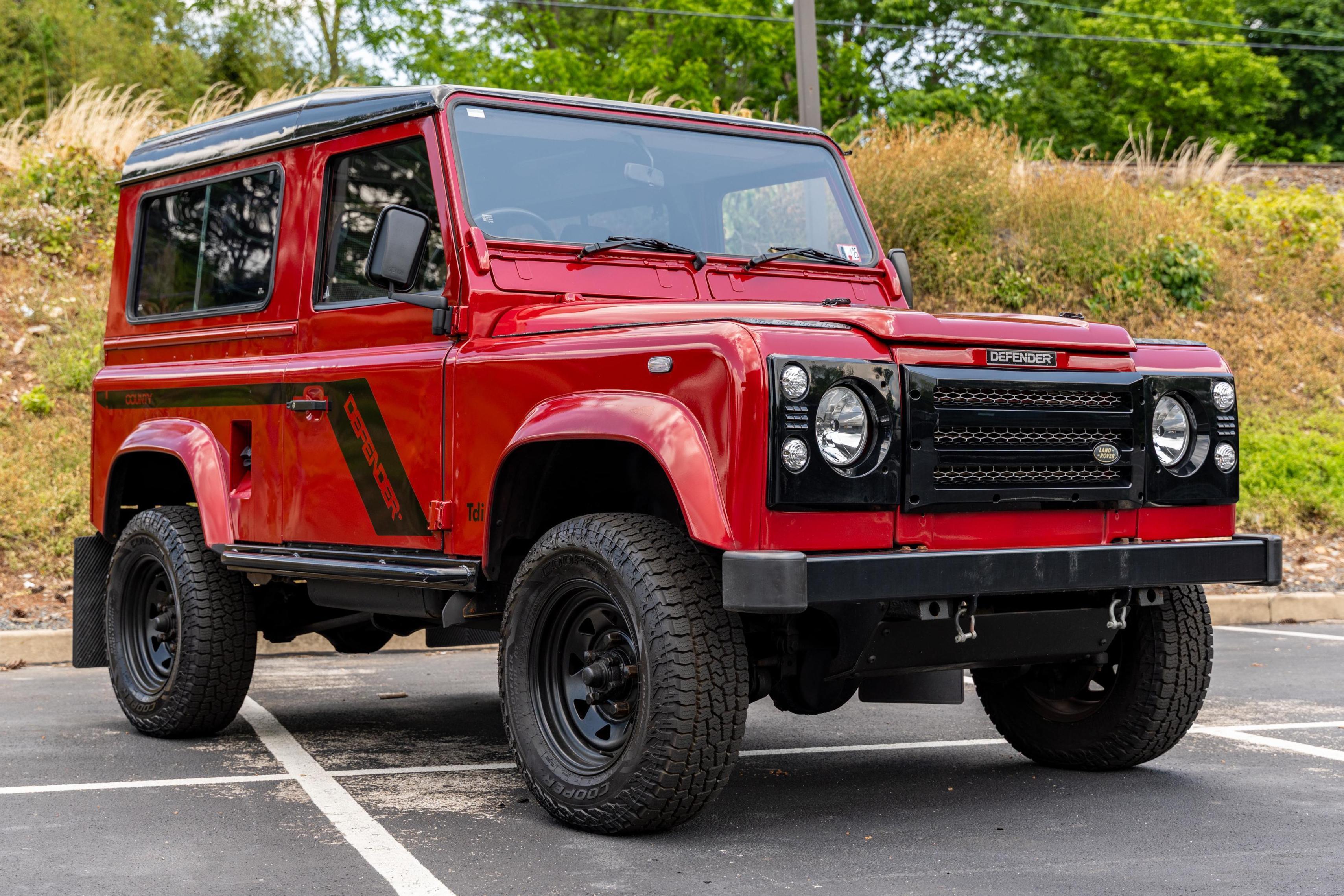 1993 Land Rover Defender sold for $25,500
