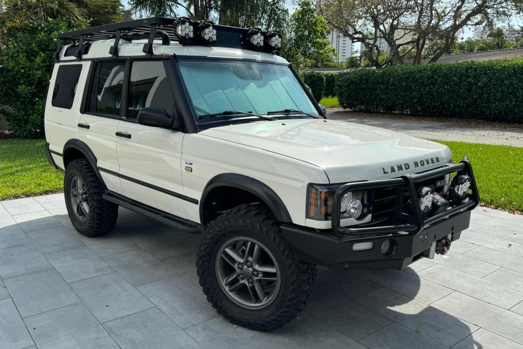 2004 Land Rover Discovery sold for $36,500