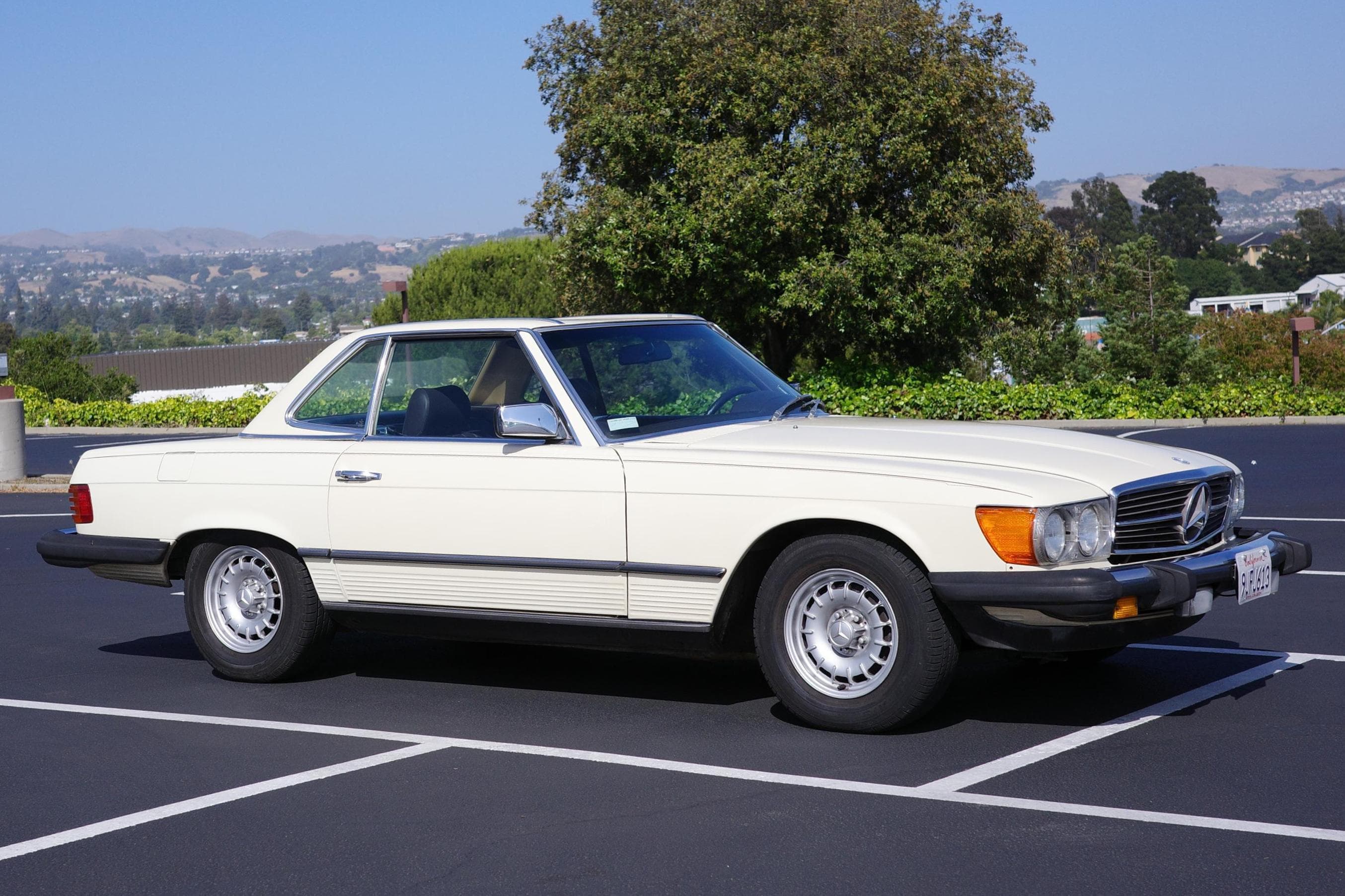1985 Mercedes-Benz R107 SL sold for $5,600