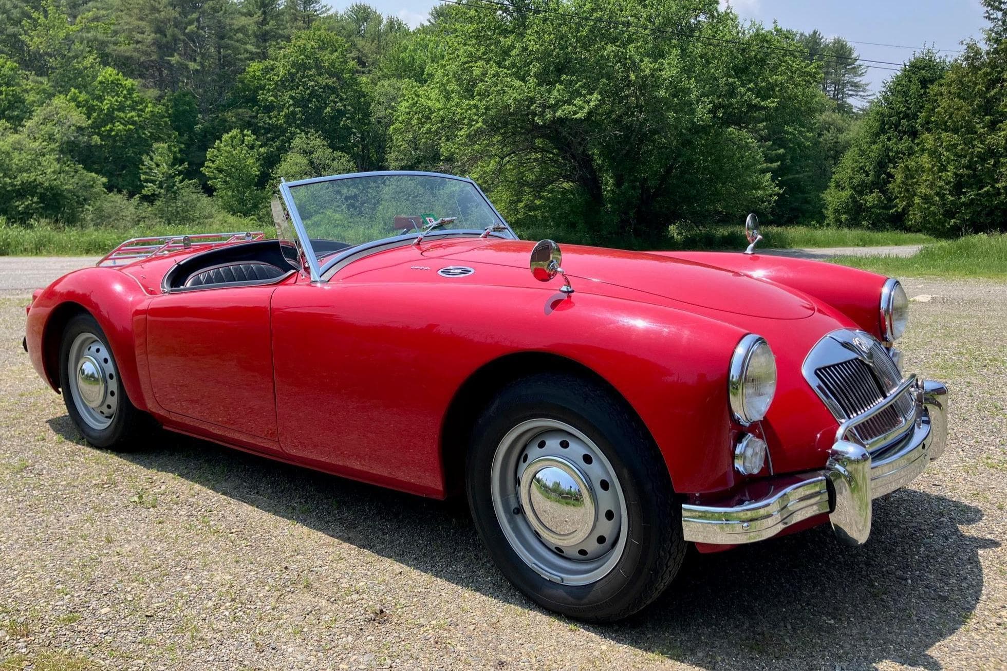 1959 MG MGA sold for $10,500