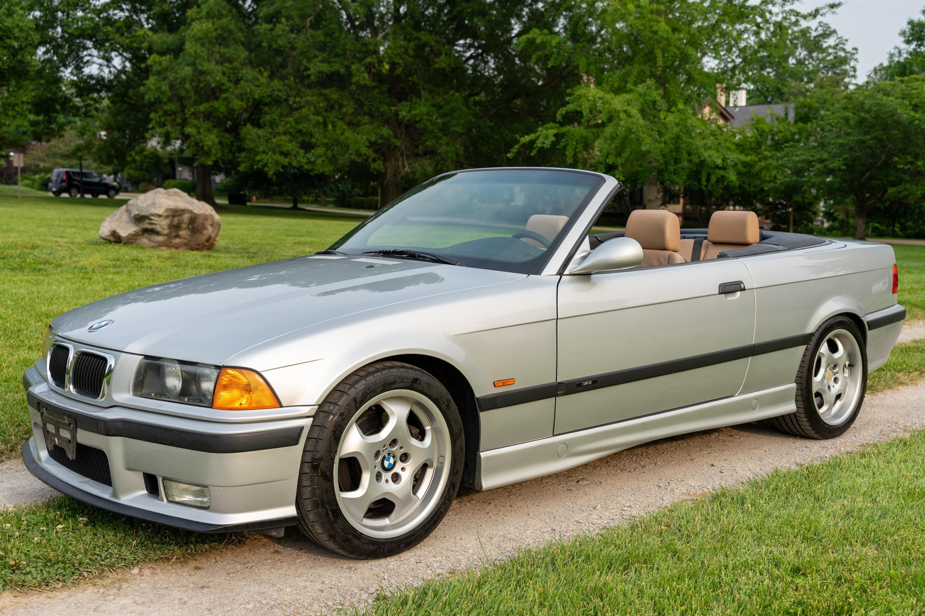 1999 BMW E36 M3 sold for $17,000