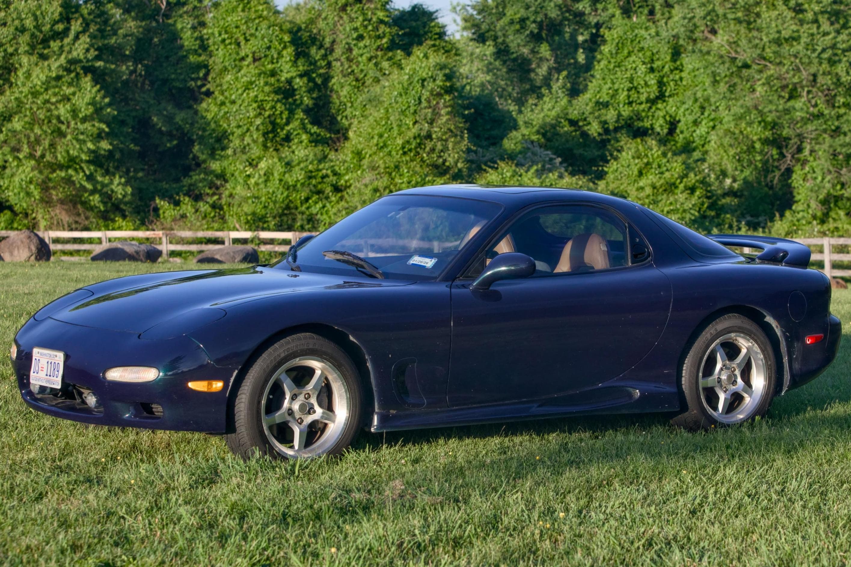 1995 Mazda FD RX-7 sold for $28,250