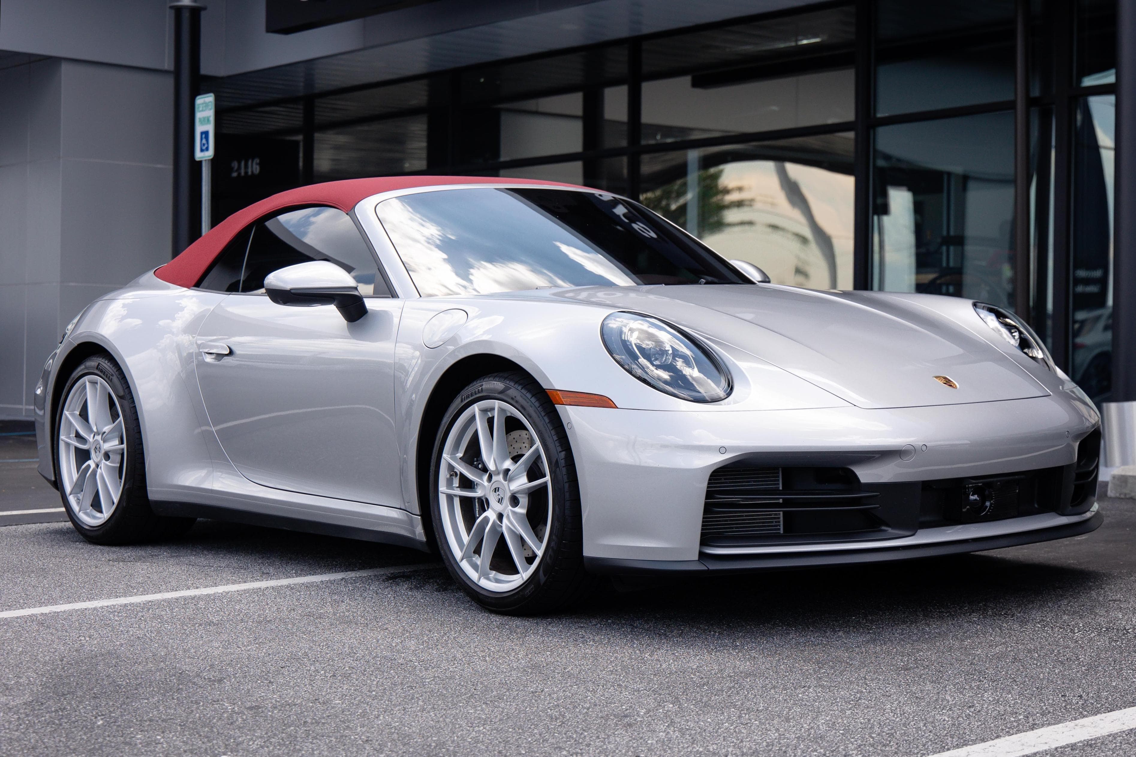 2025 Porsche 992 911 sold for $132,500