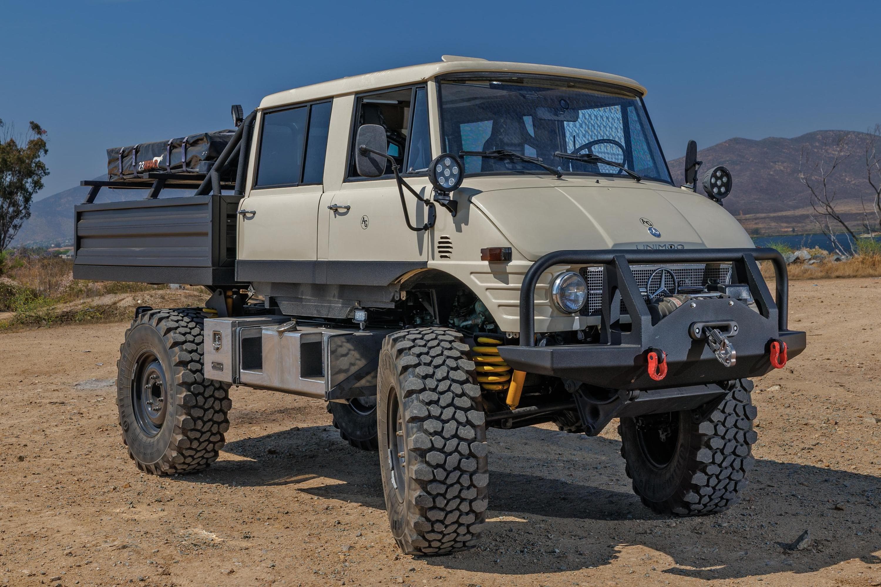 1976 Mercedes-Benz Unimog sold for $75,000
