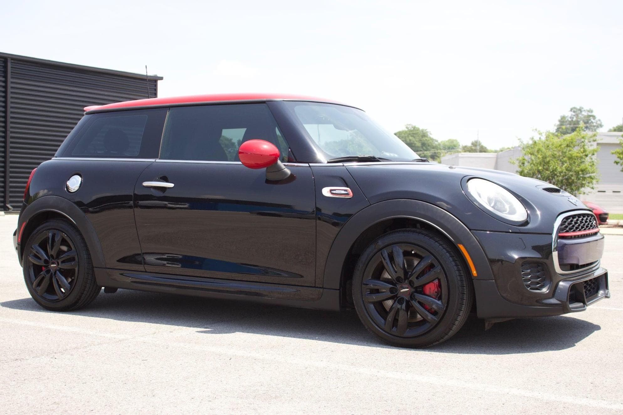 2017 MINI Cooper sold for $8,200