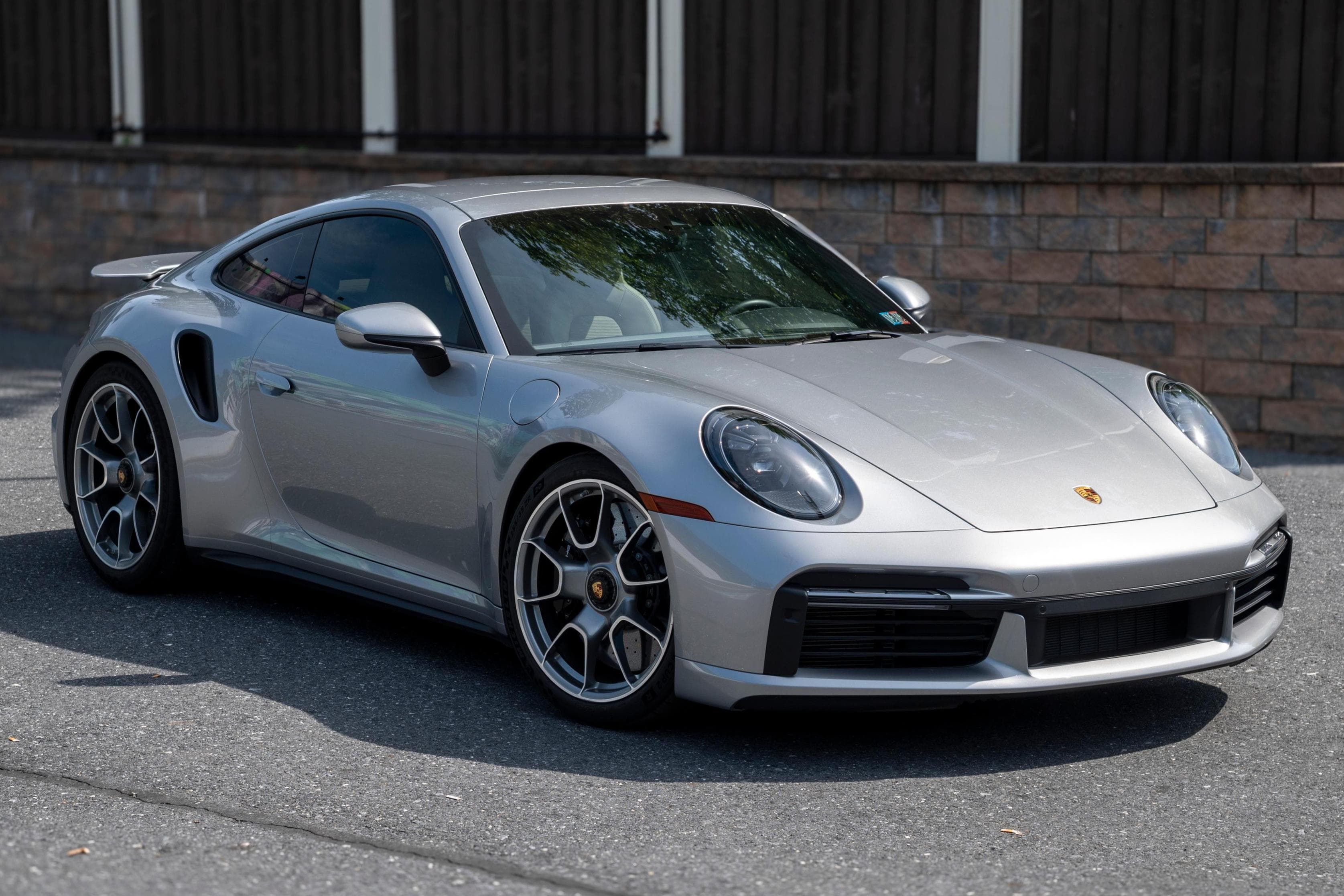 2022 Porsche 992 911 sold for $221,000