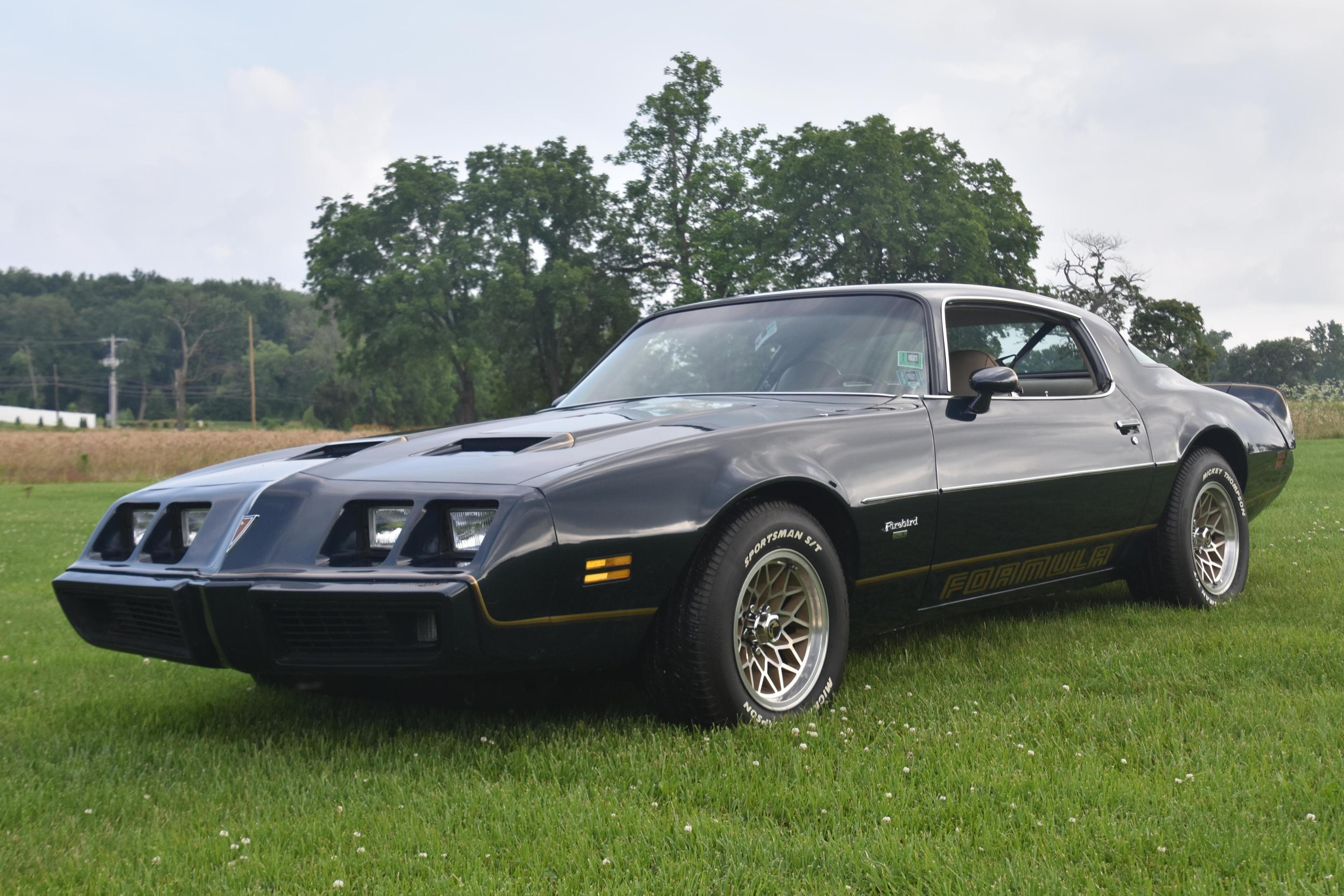 1981 Pontiac Firebird sold for $16,800