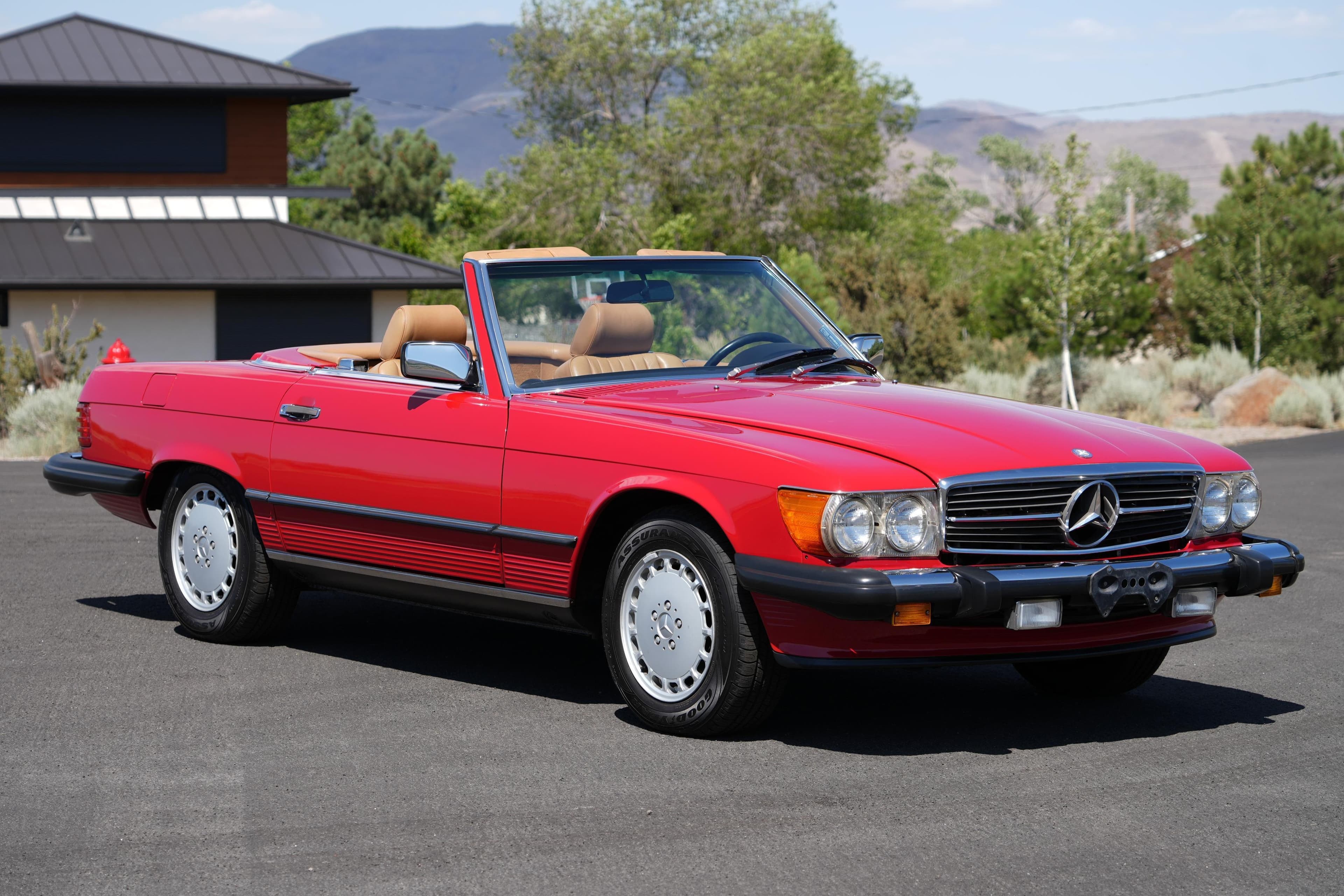 1988 Mercedes-Benz R107 SL sold for $16,500