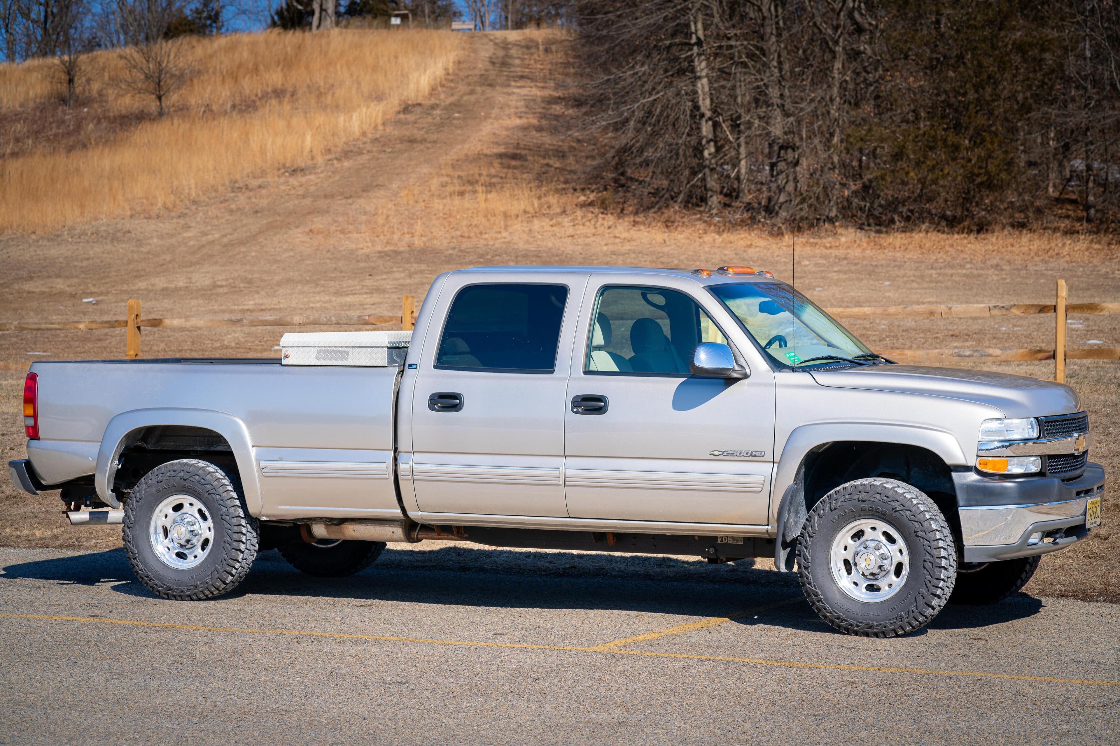 2002 Chevrolet Silverado sold for $17,800